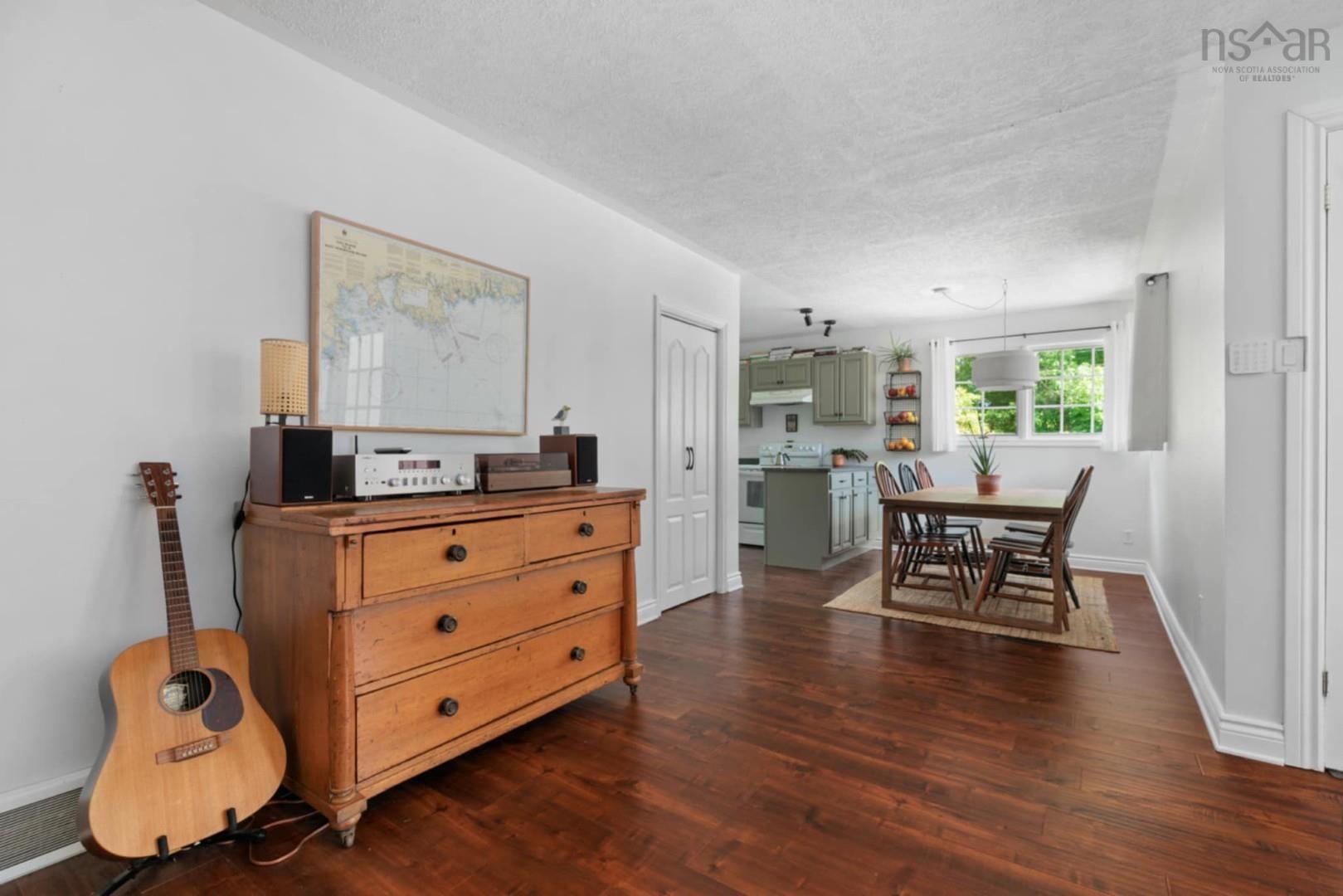 $629,900.00: 23 Birchwood Terrace, Crichton Park