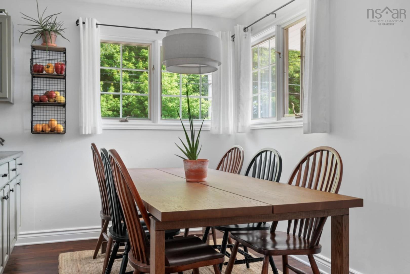 $629,900.00: 23 Birchwood Terrace, Crichton Park