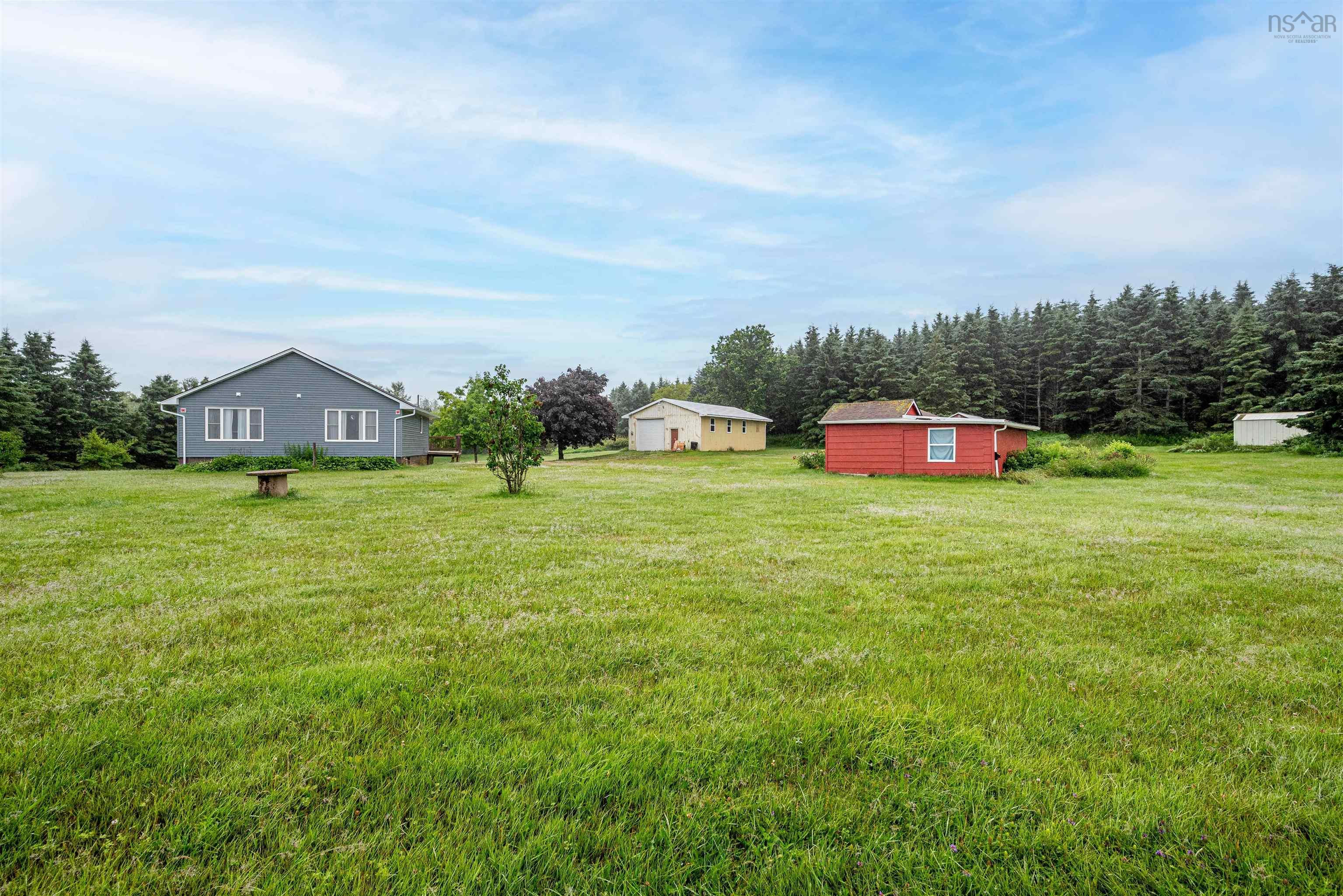 $525,000.00: 351 Ocean Beach Rd, Cheverie