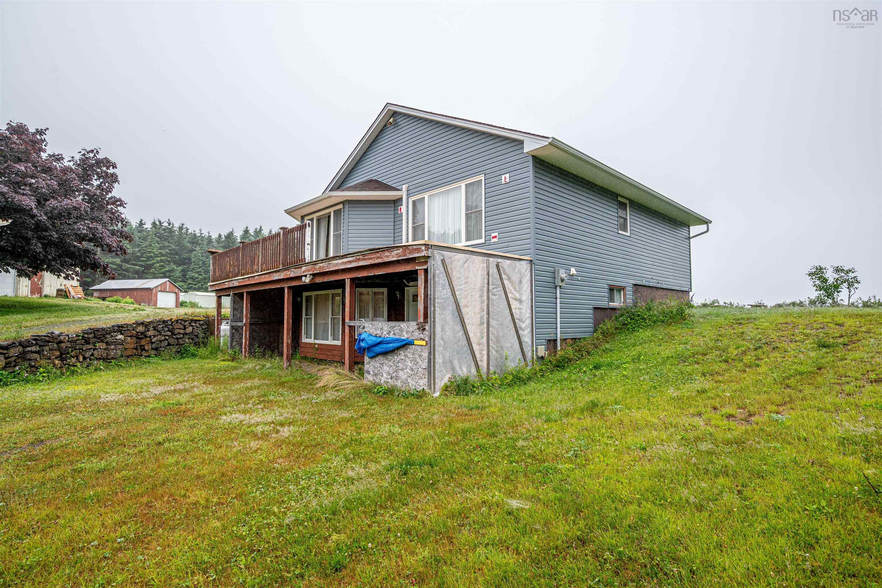 $525,000.00: 351 Ocean Beach Rd, Cheverie