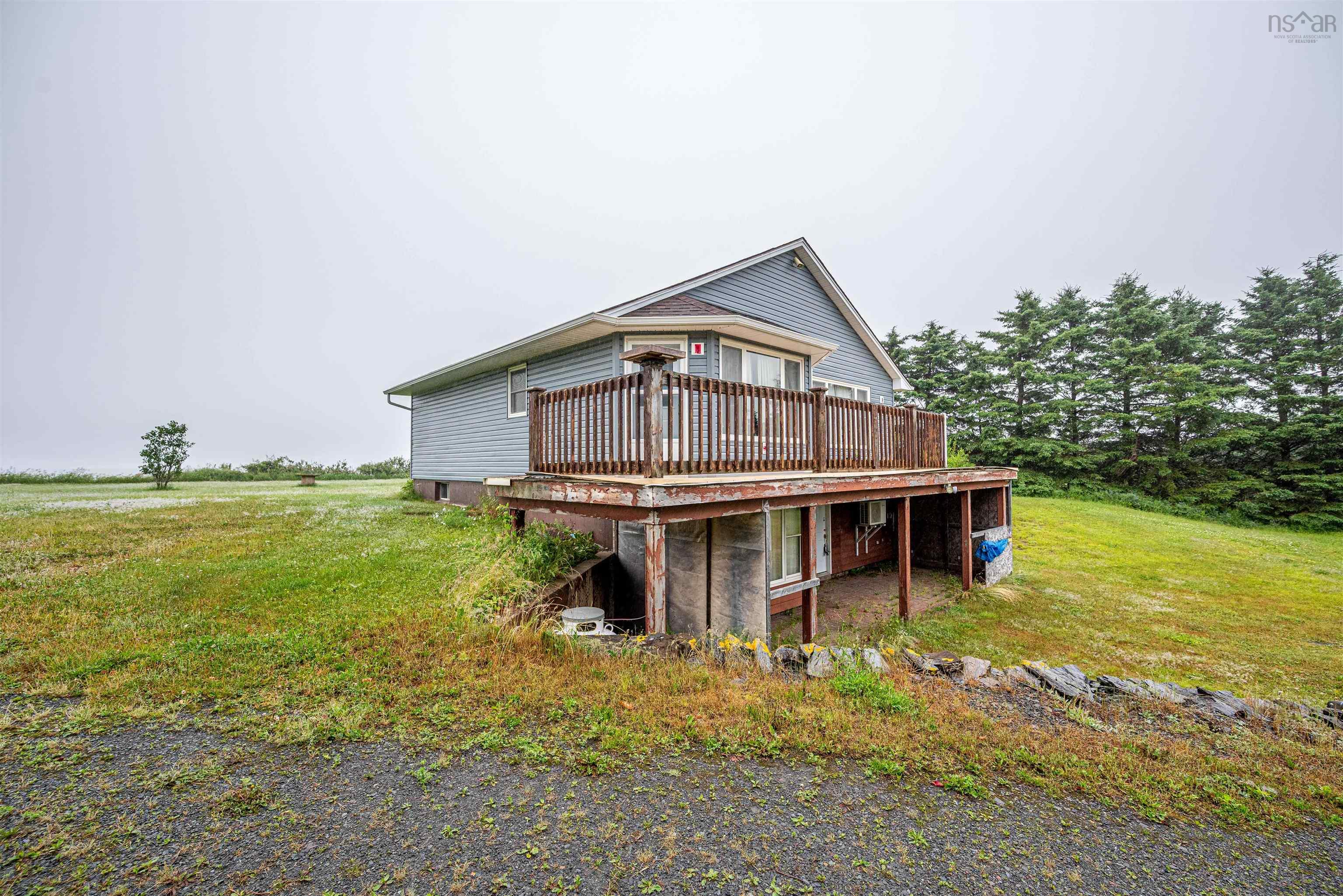 $525,000.00: 351 Ocean Beach Rd, Cheverie