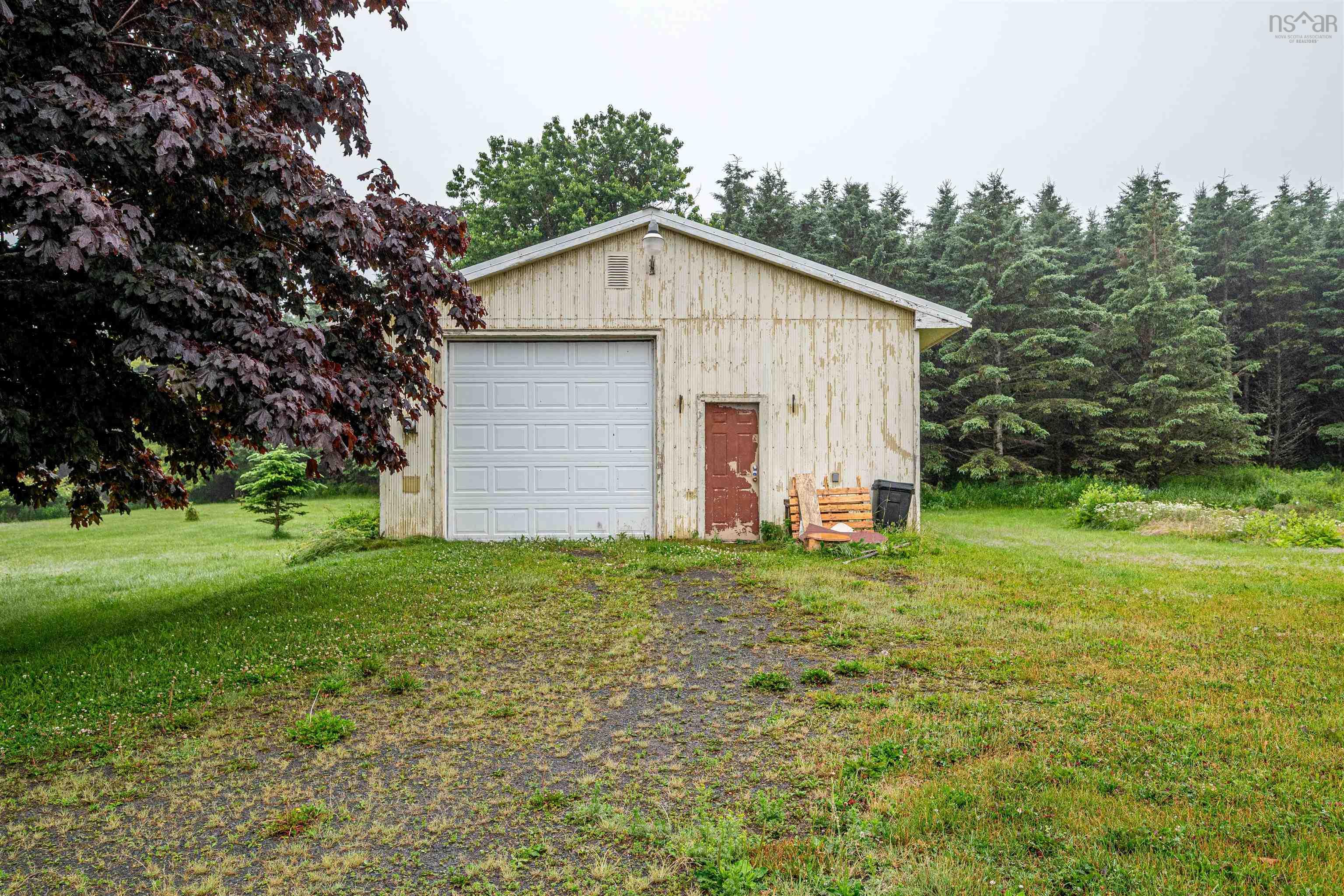 $525,000.00: 351 Ocean Beach Rd, Cheverie