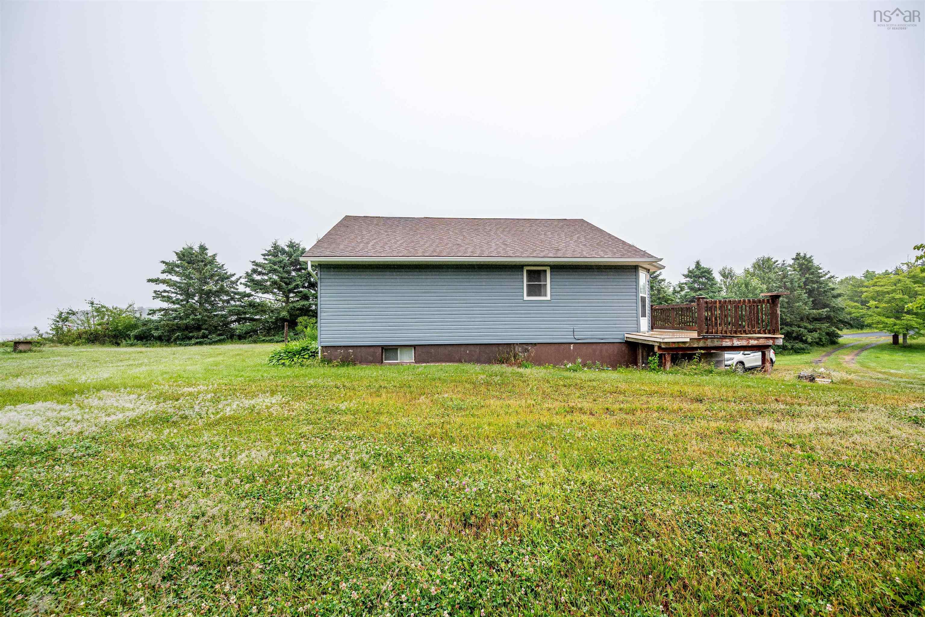 $525,000.00: 351 Ocean Beach Rd, Cheverie