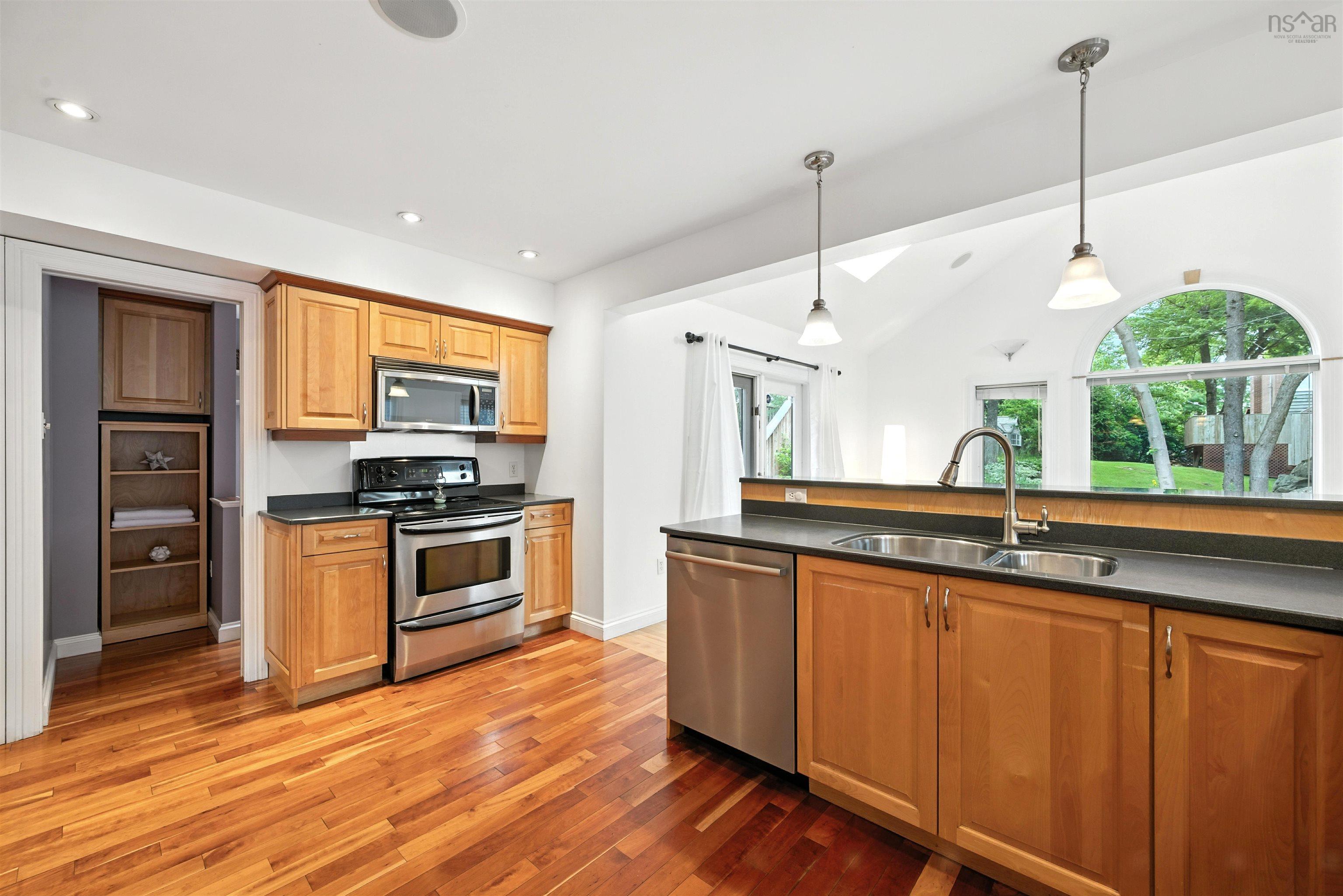 $749,900.00: 7 Briarwood Crescent, Halifax