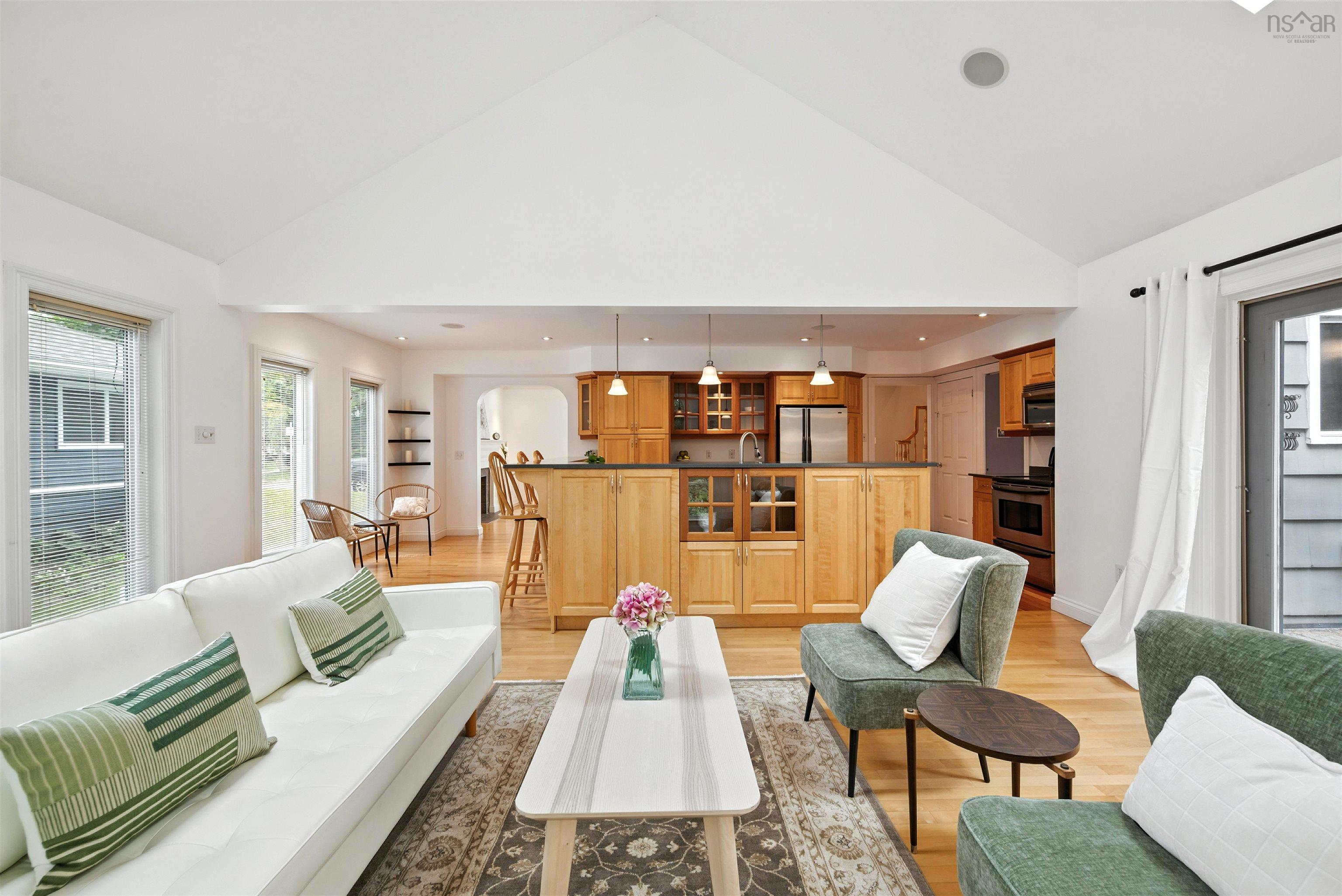 $749,900.00: 7 Briarwood Crescent, Halifax