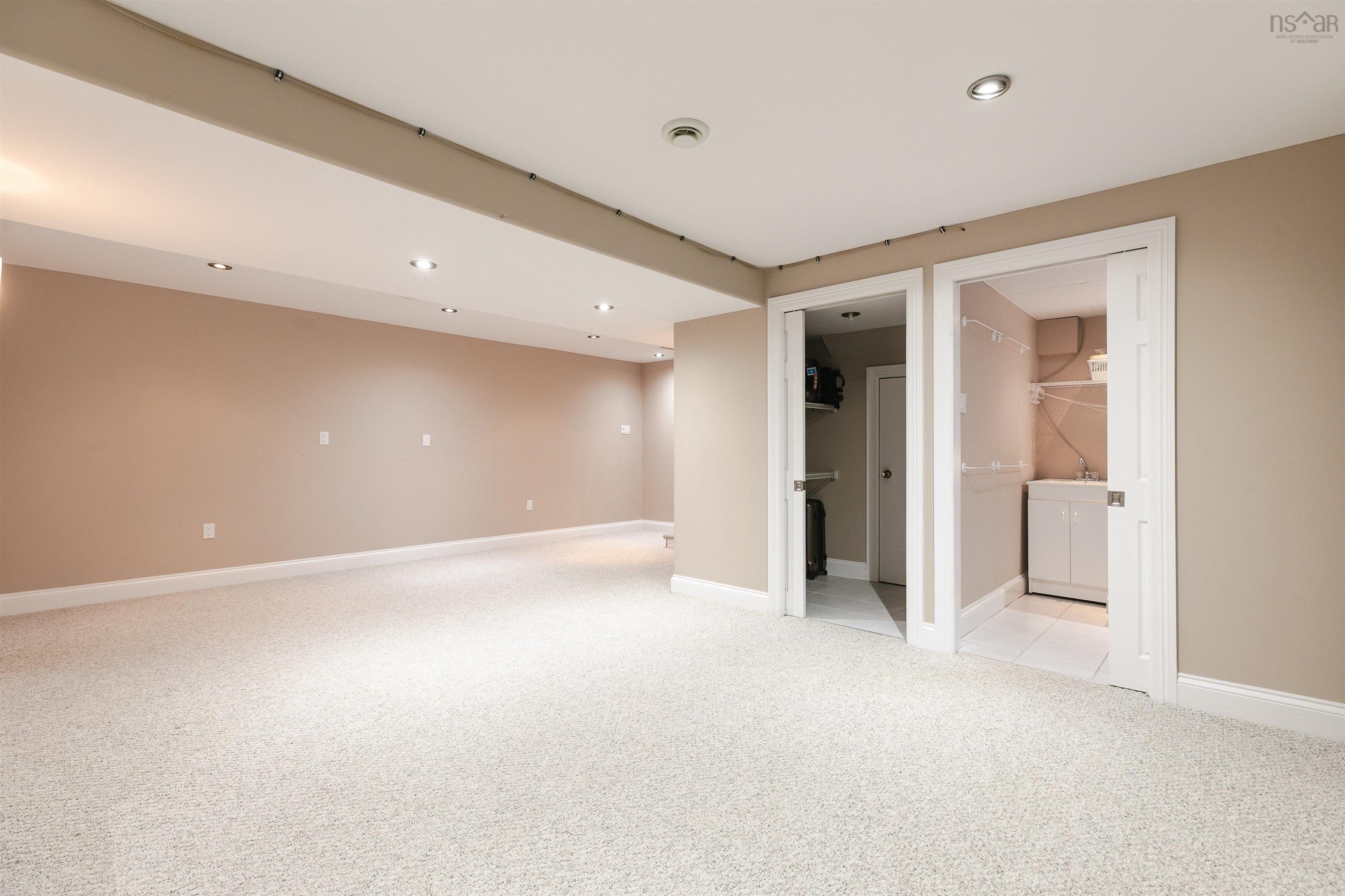 $749,900.00: 7 Briarwood Crescent, Halifax