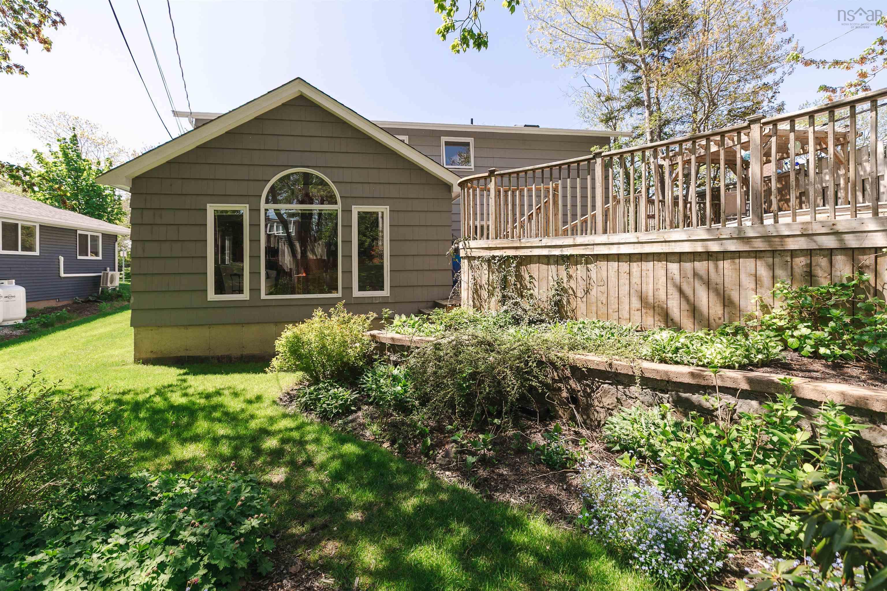 $749,900.00: 7 Briarwood Crescent, Halifax