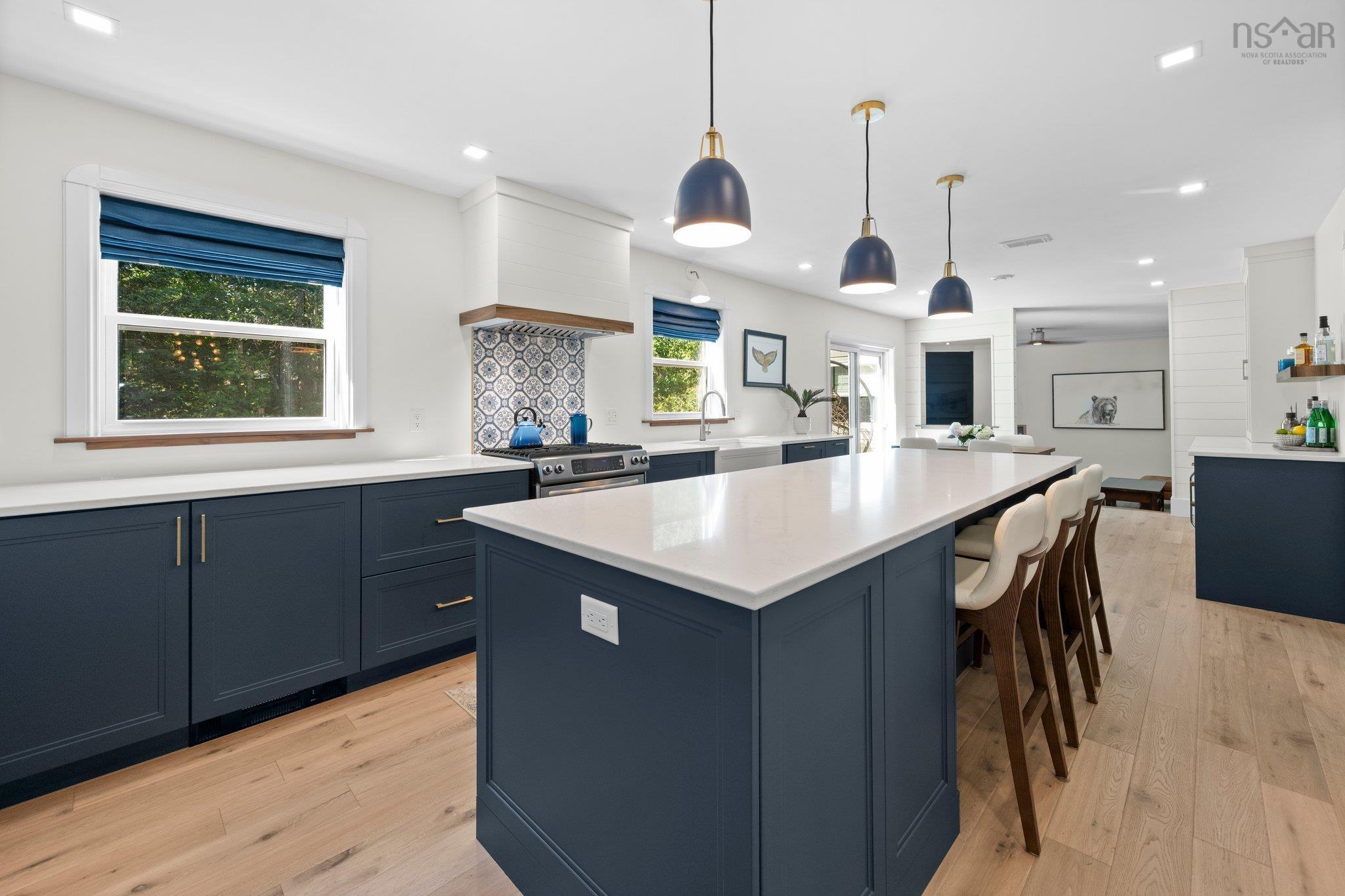 $925,000.00: 34 Portland Hills Drive, Dartmouth