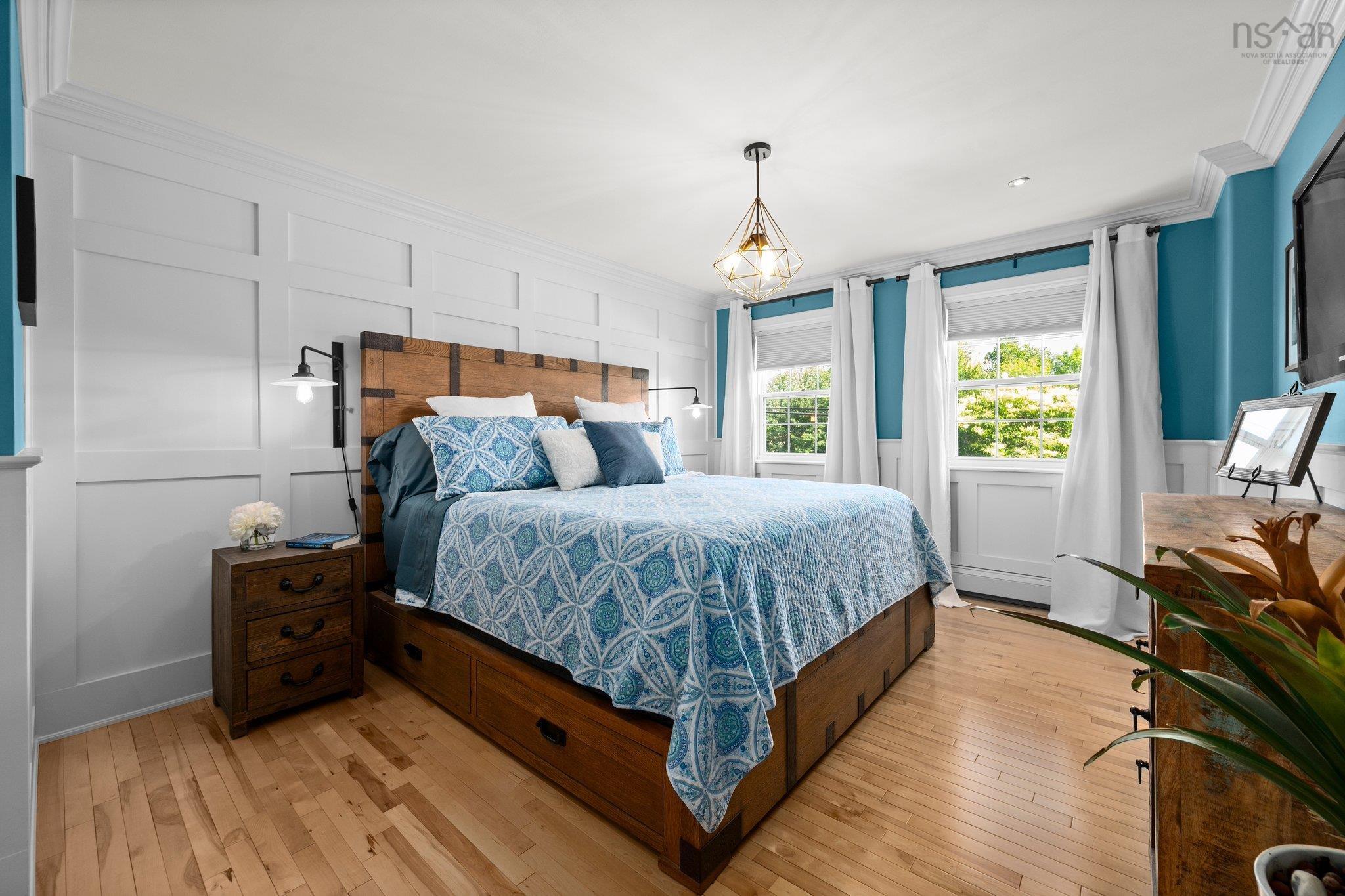 $925,000.00: 34 Portland Hills Drive, Dartmouth