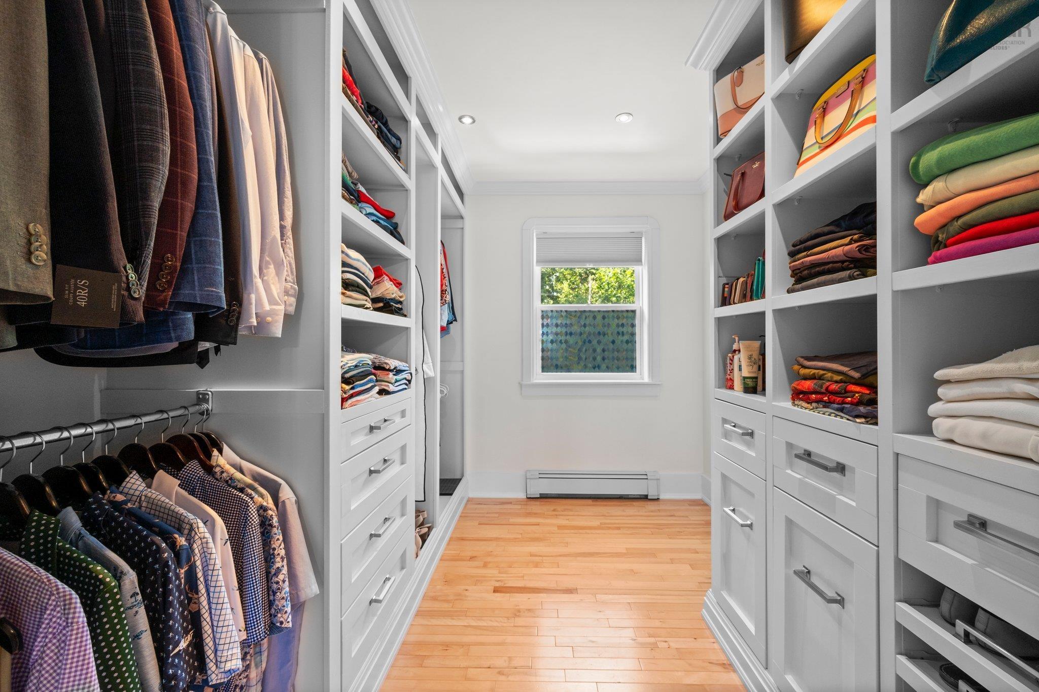 $925,000.00: 34 Portland Hills Drive, Dartmouth