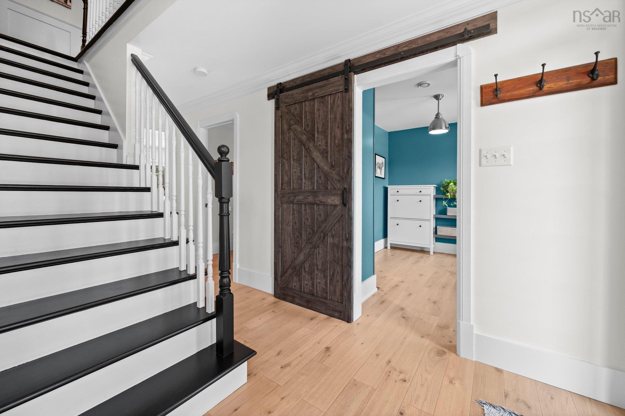 $925,000.00: 34 Portland Hills Drive, Dartmouth