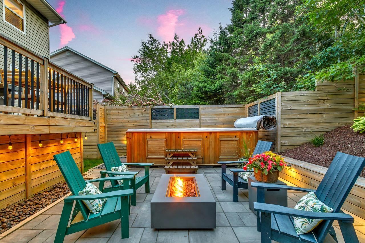 $925,000.00: 34 Portland Hills Drive, Dartmouth