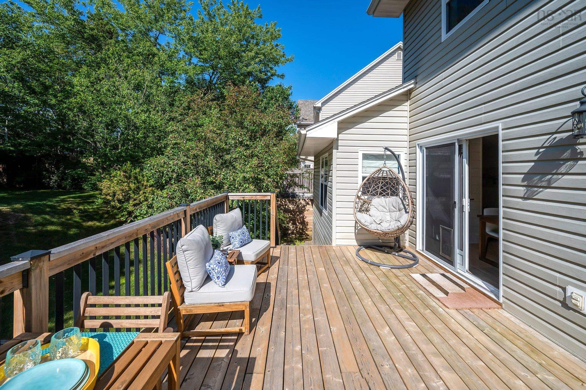 $925,000.00: 34 Portland Hills Drive, Dartmouth