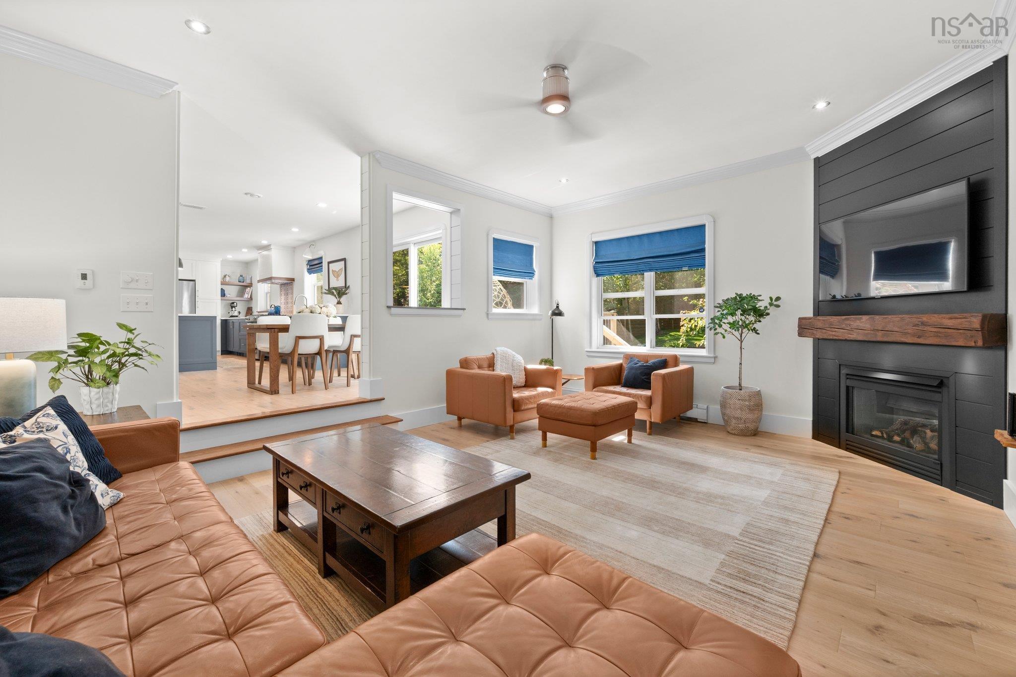 $925,000.00: 34 Portland Hills Drive, Dartmouth