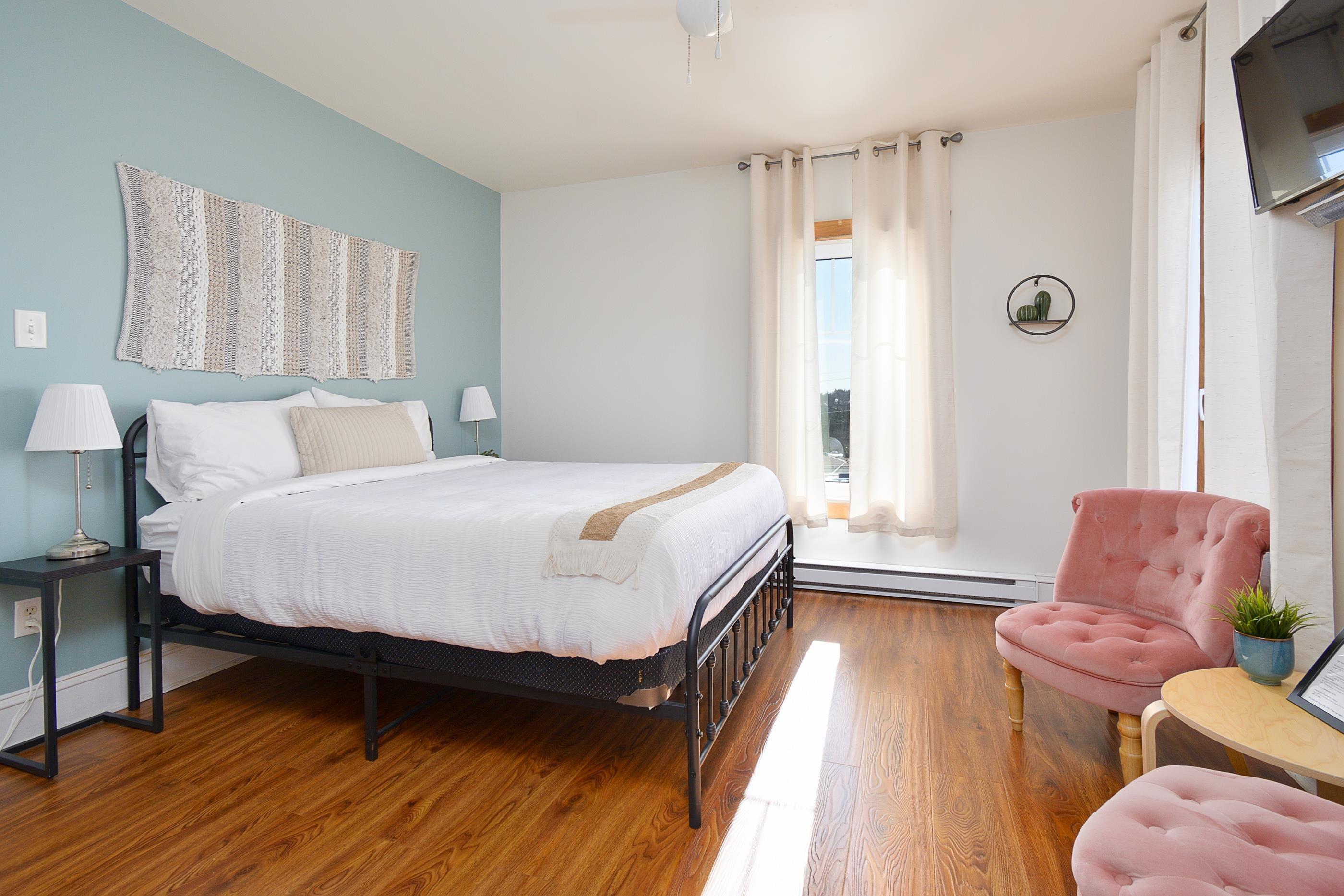 $835,000.00: 9383 Pepperell Street, St. Peter