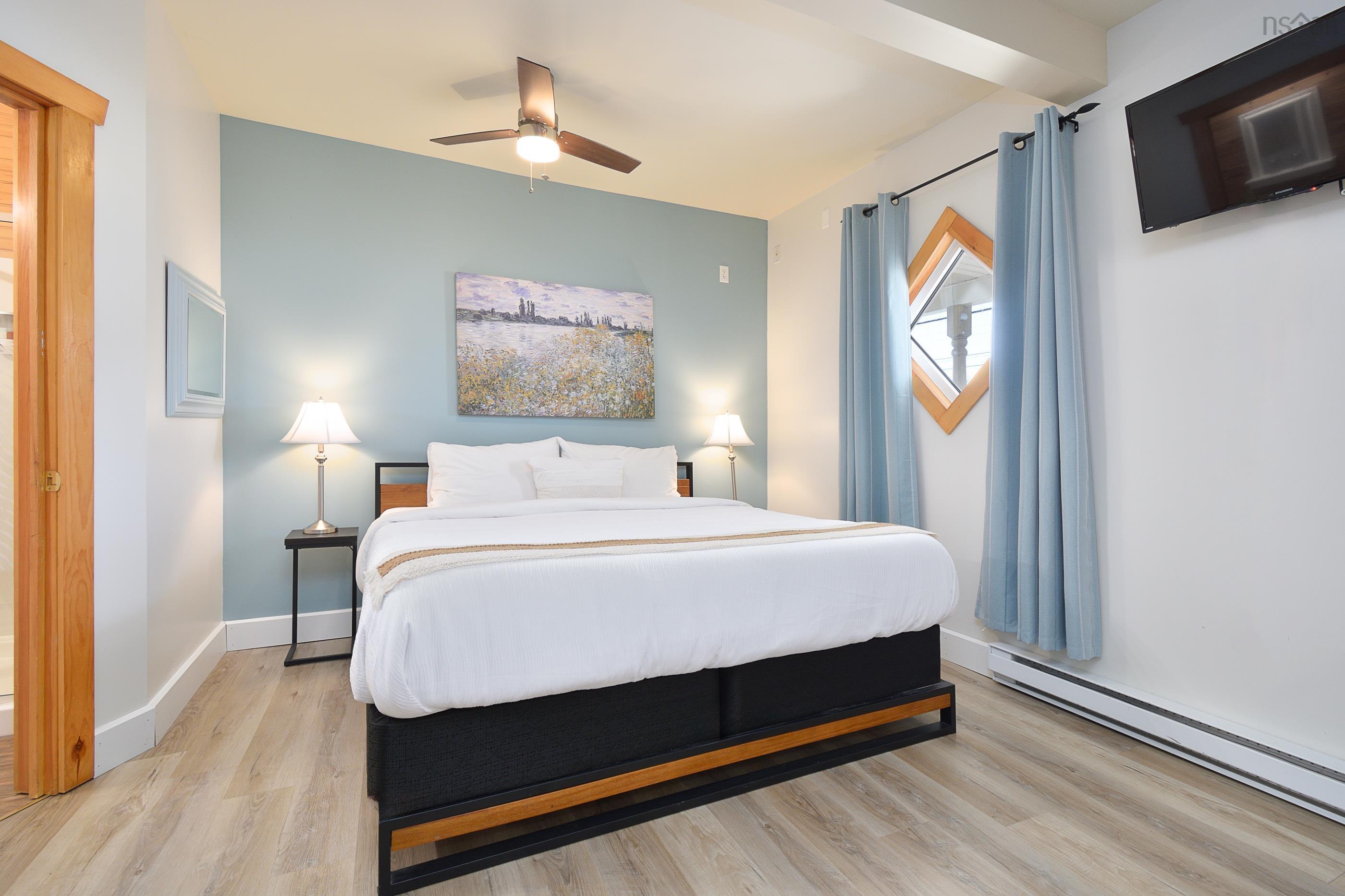 $835,000.00: 9383 Pepperell Street, St. Peter