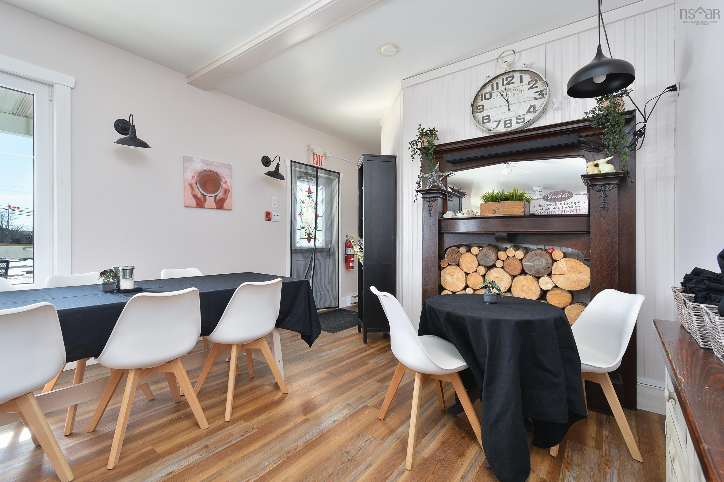 $835,000.00: 9383 Pepperell Street, St. Peter