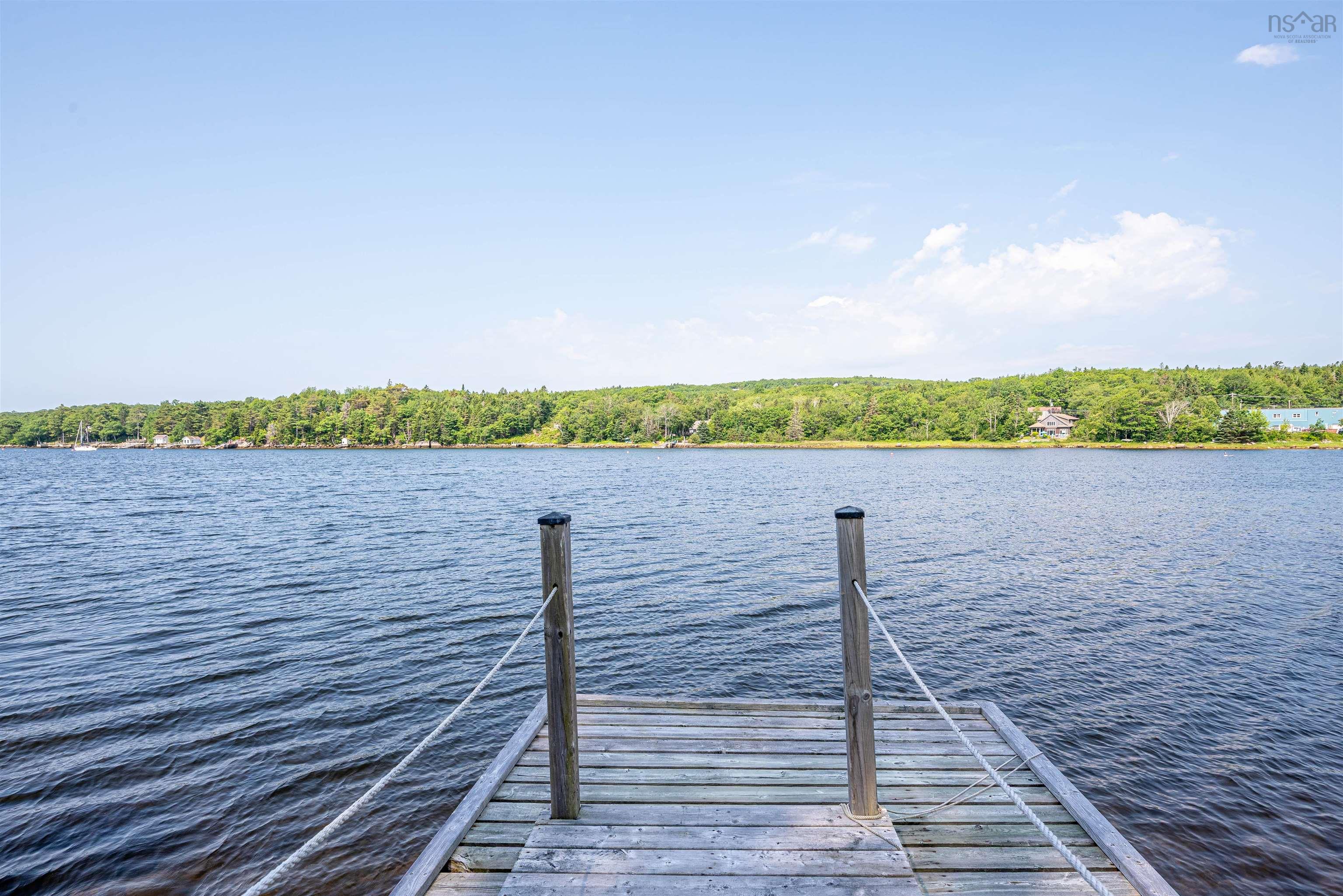 $925,000.00: 13576 Peggys Cove Road, Upper Tantallon