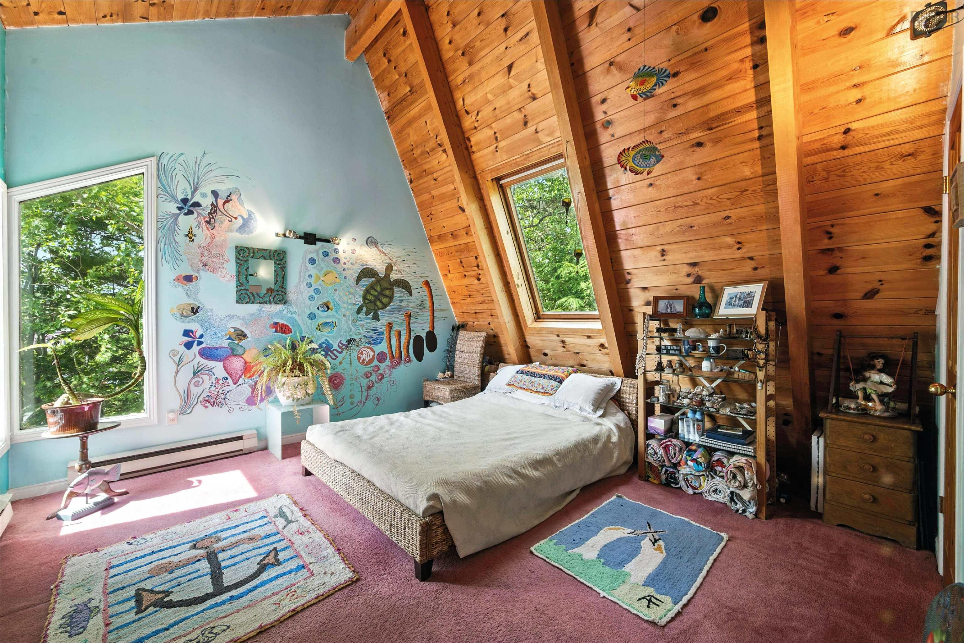 $925,000.00: 13576 Peggys Cove Road, Upper Tantallon