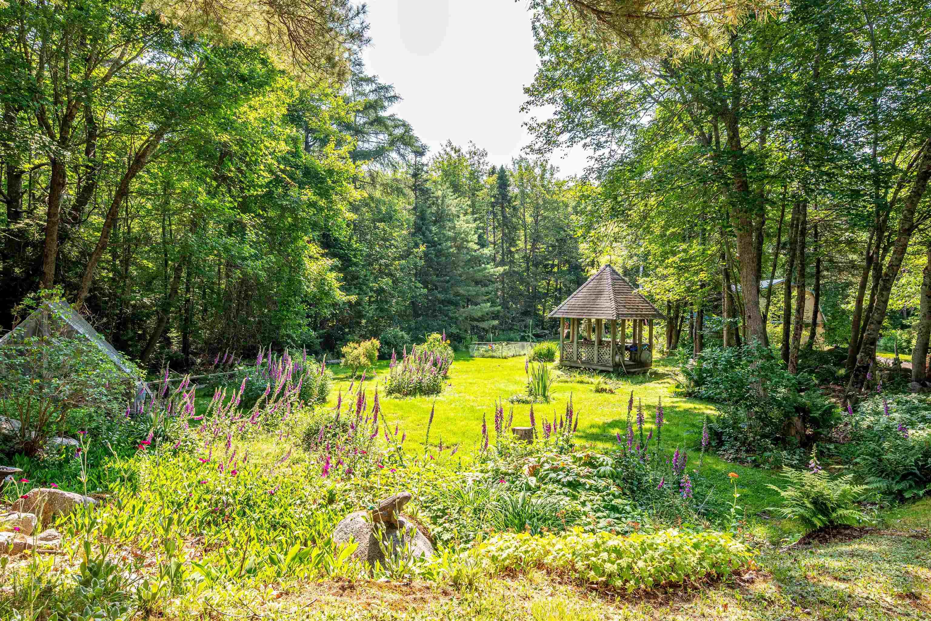 $925,000.00: 13576 Peggys Cove Road, Upper Tantallon