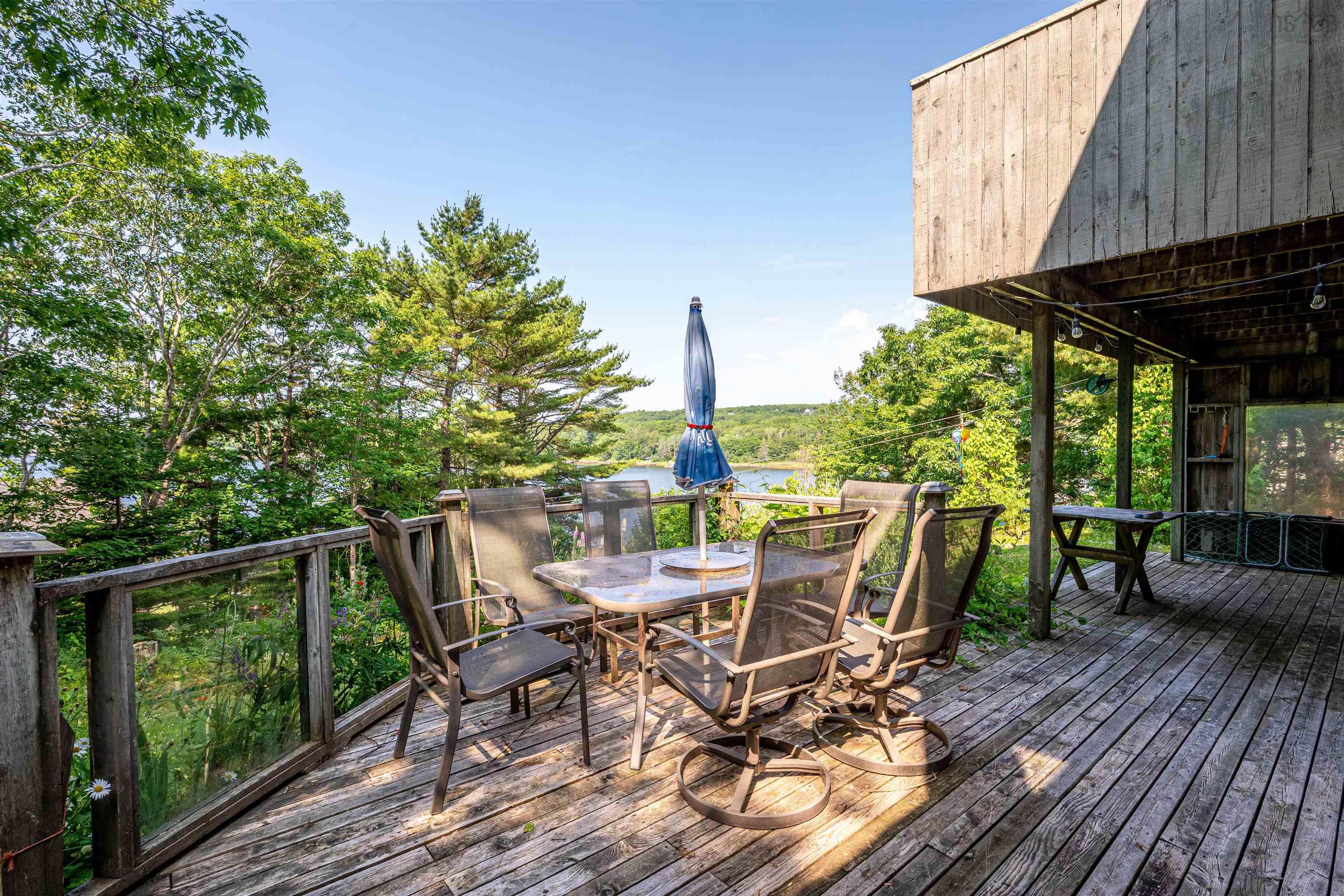 $925,000.00: 13576 Peggys Cove Road, Upper Tantallon