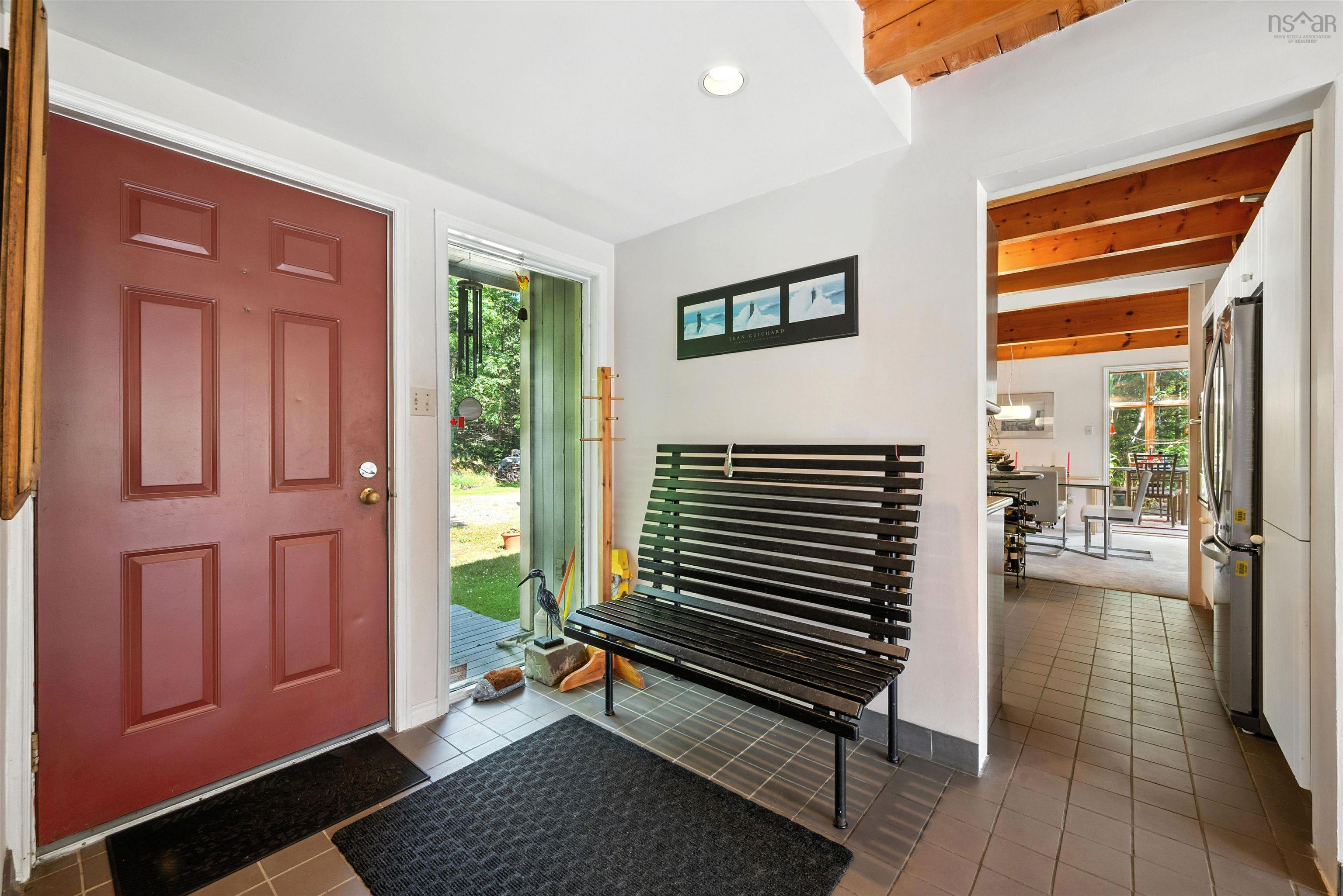 $925,000.00: 13576 Peggys Cove Road, Upper Tantallon