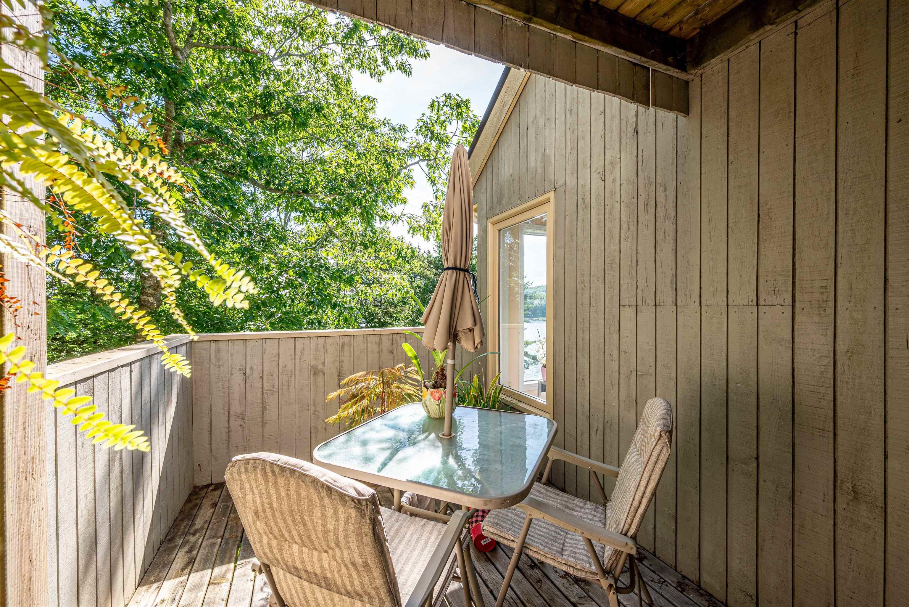 $925,000.00: 13576 Peggys Cove Road, Upper Tantallon