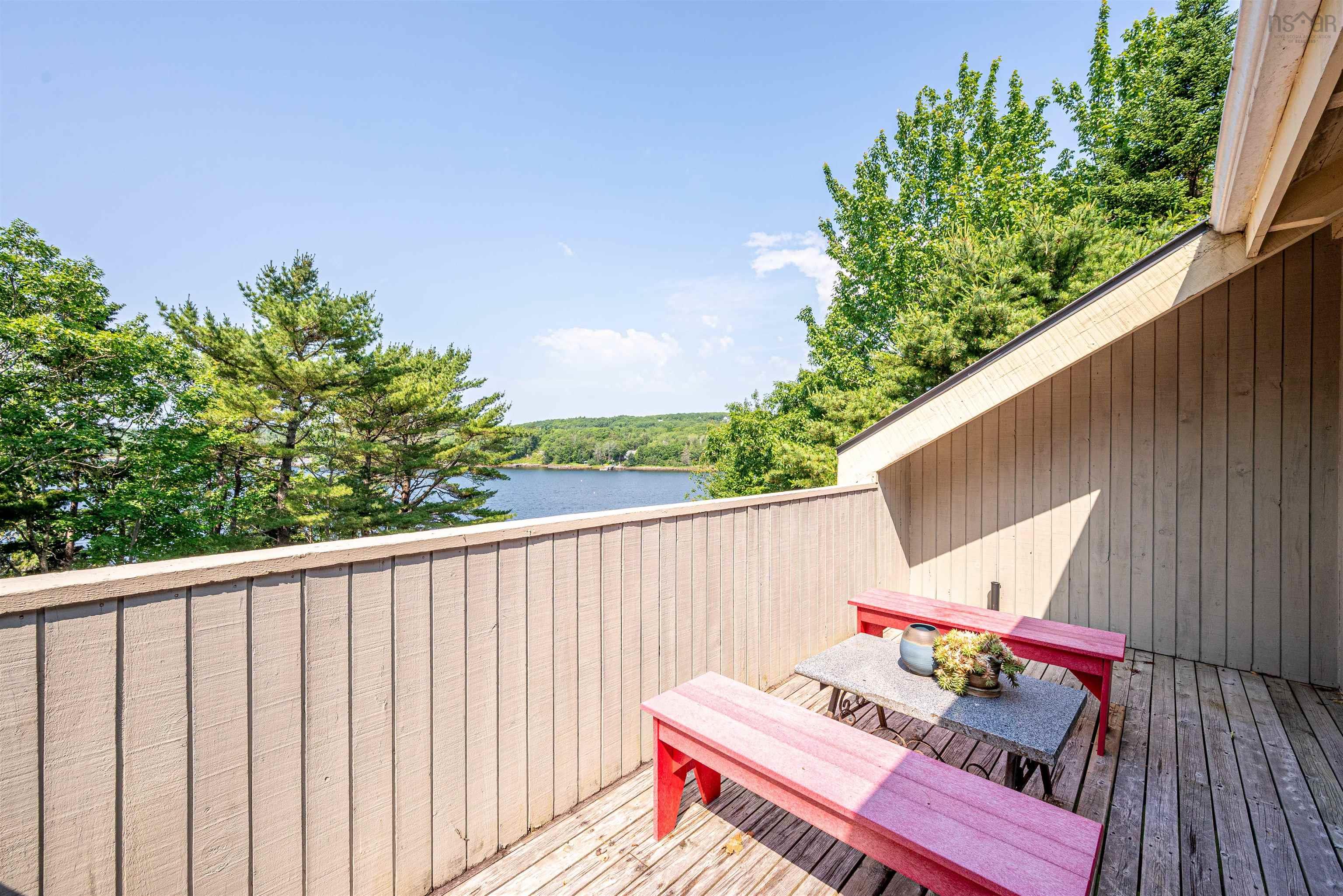 $925,000.00: 13576 Peggys Cove Road, Upper Tantallon