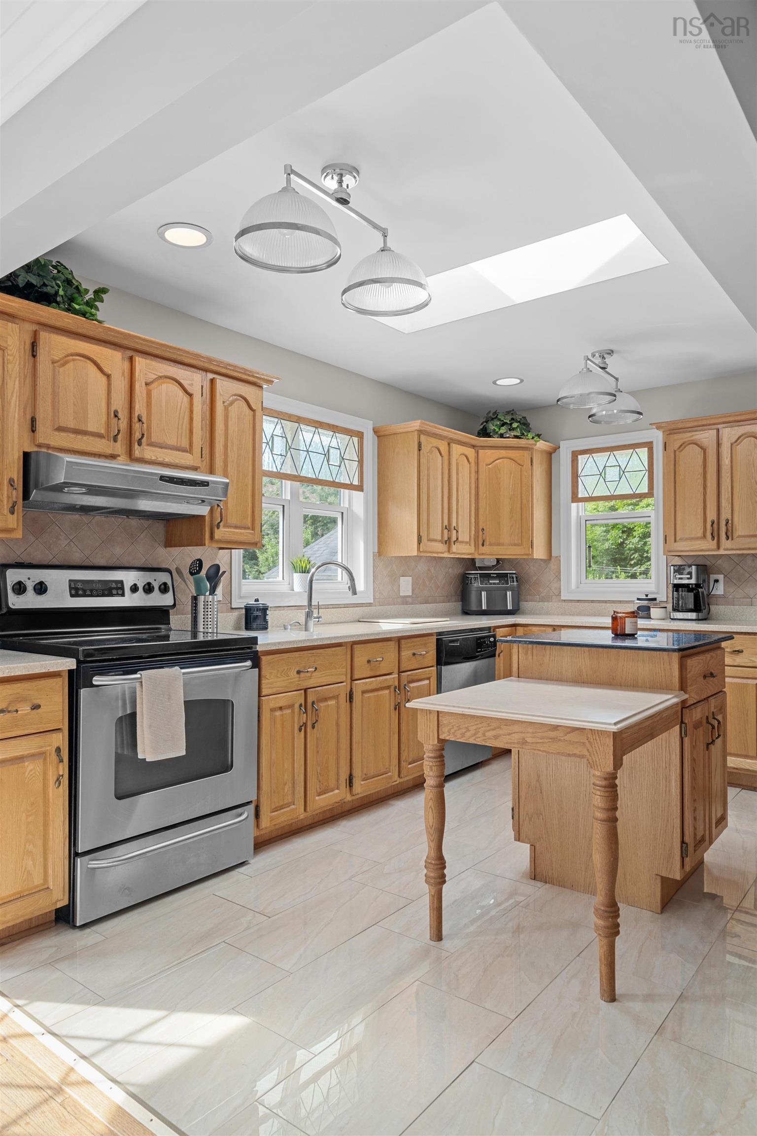 $649,900.00: 40 Virginia Avenue, Dartmouth