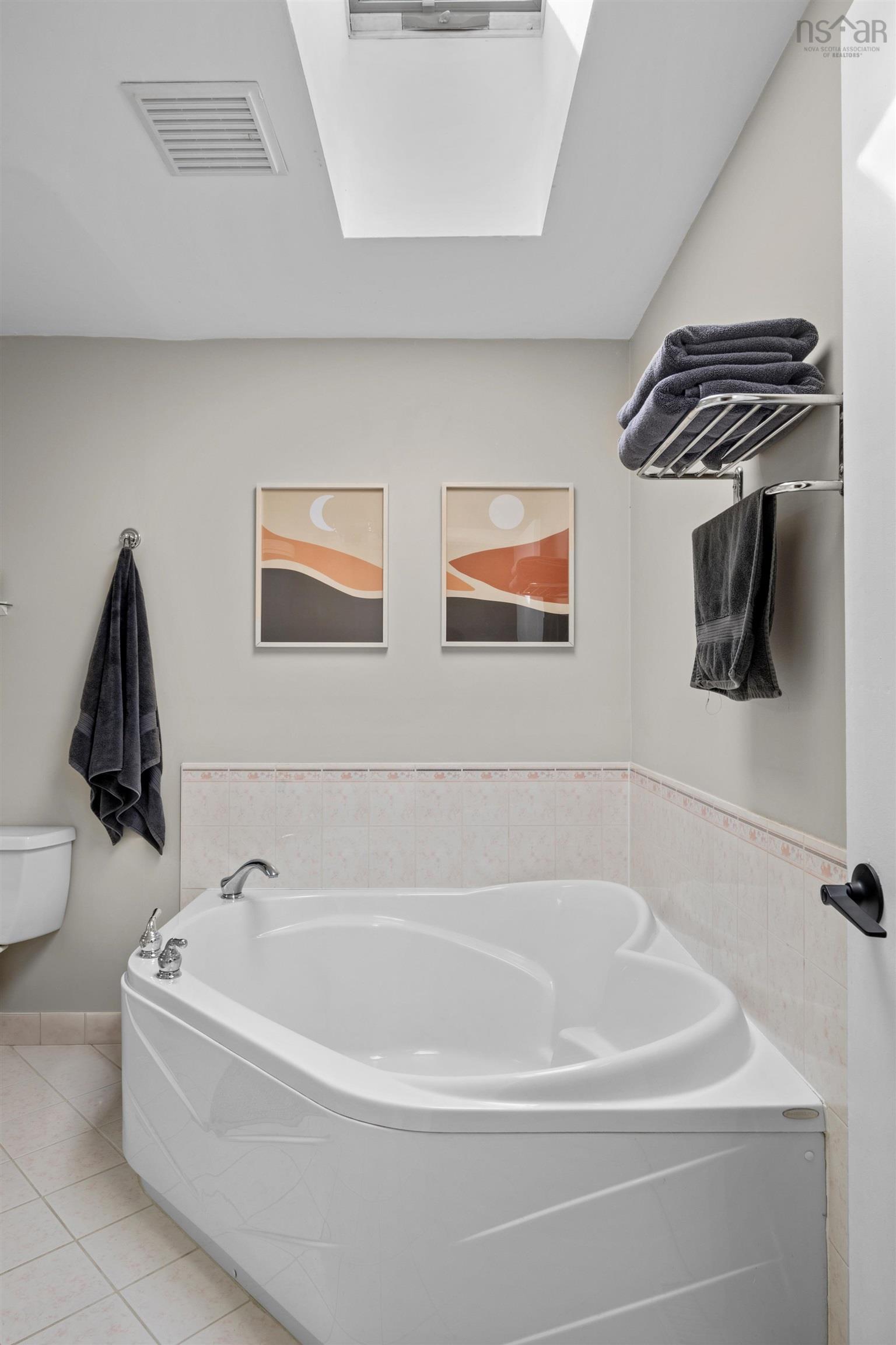 $649,900.00: 40 Virginia Avenue, Dartmouth