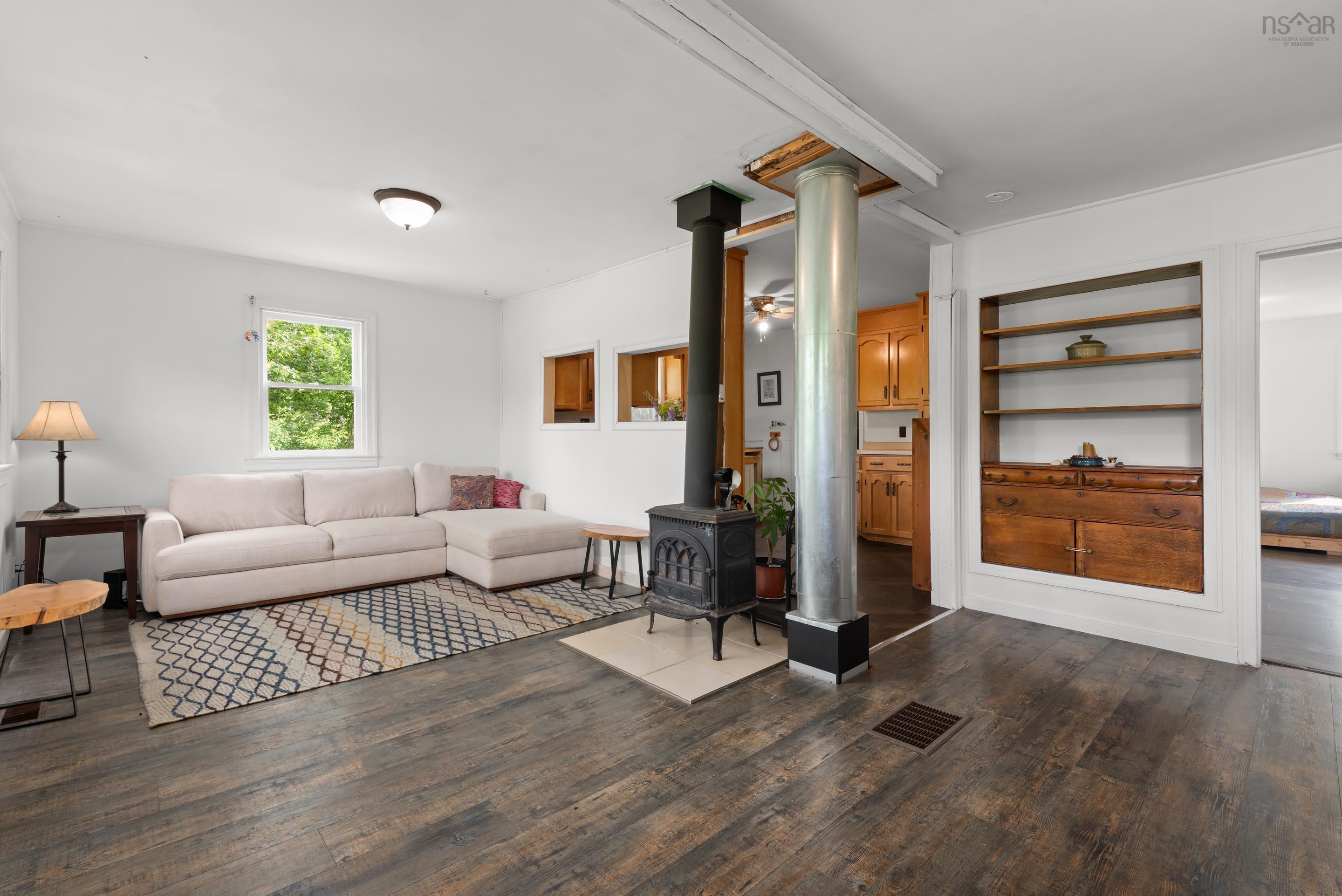 $319,900.00: 902 Newtonville Road, Forest Hill