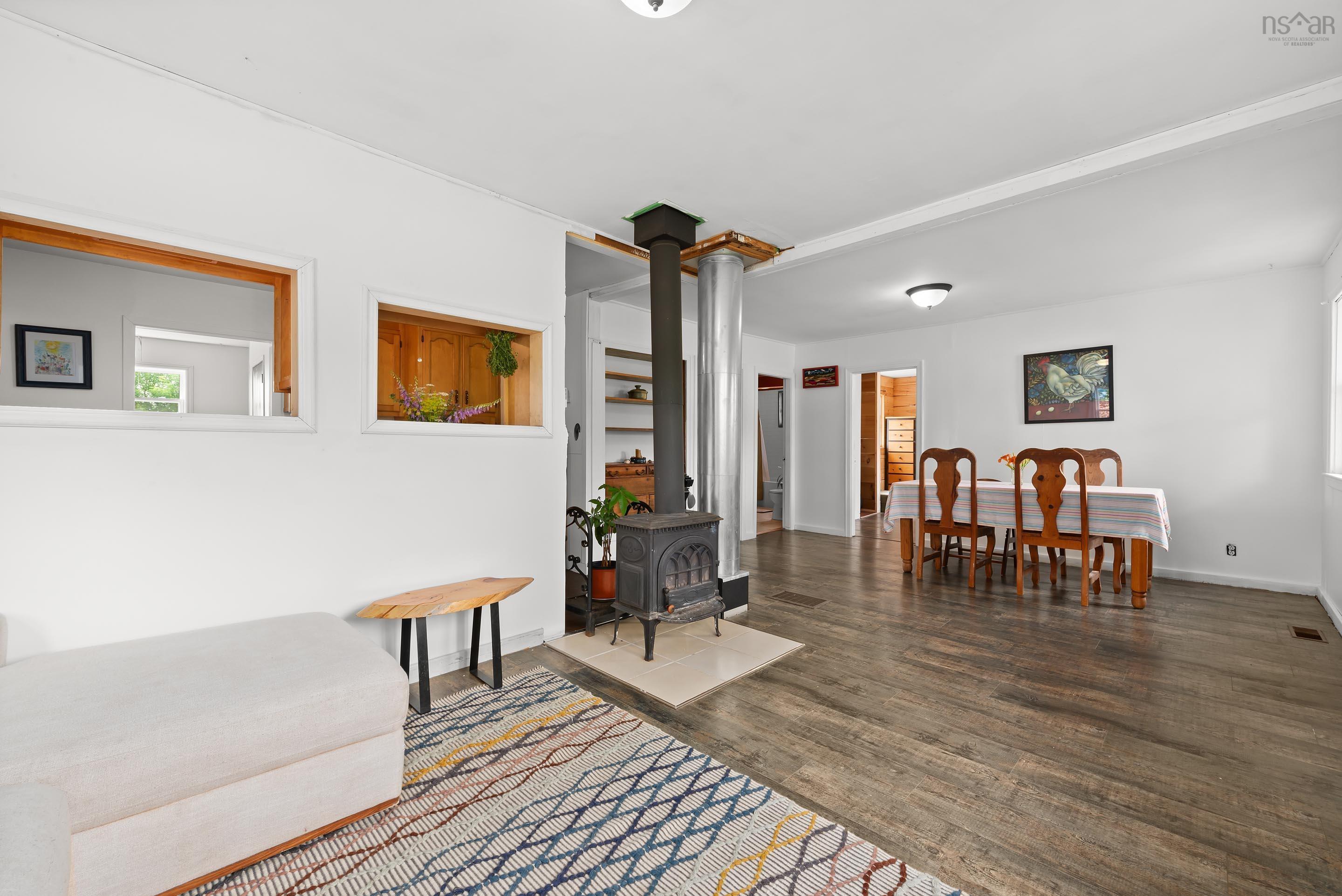 $319,900.00: 902 Newtonville Road, Forest Hill