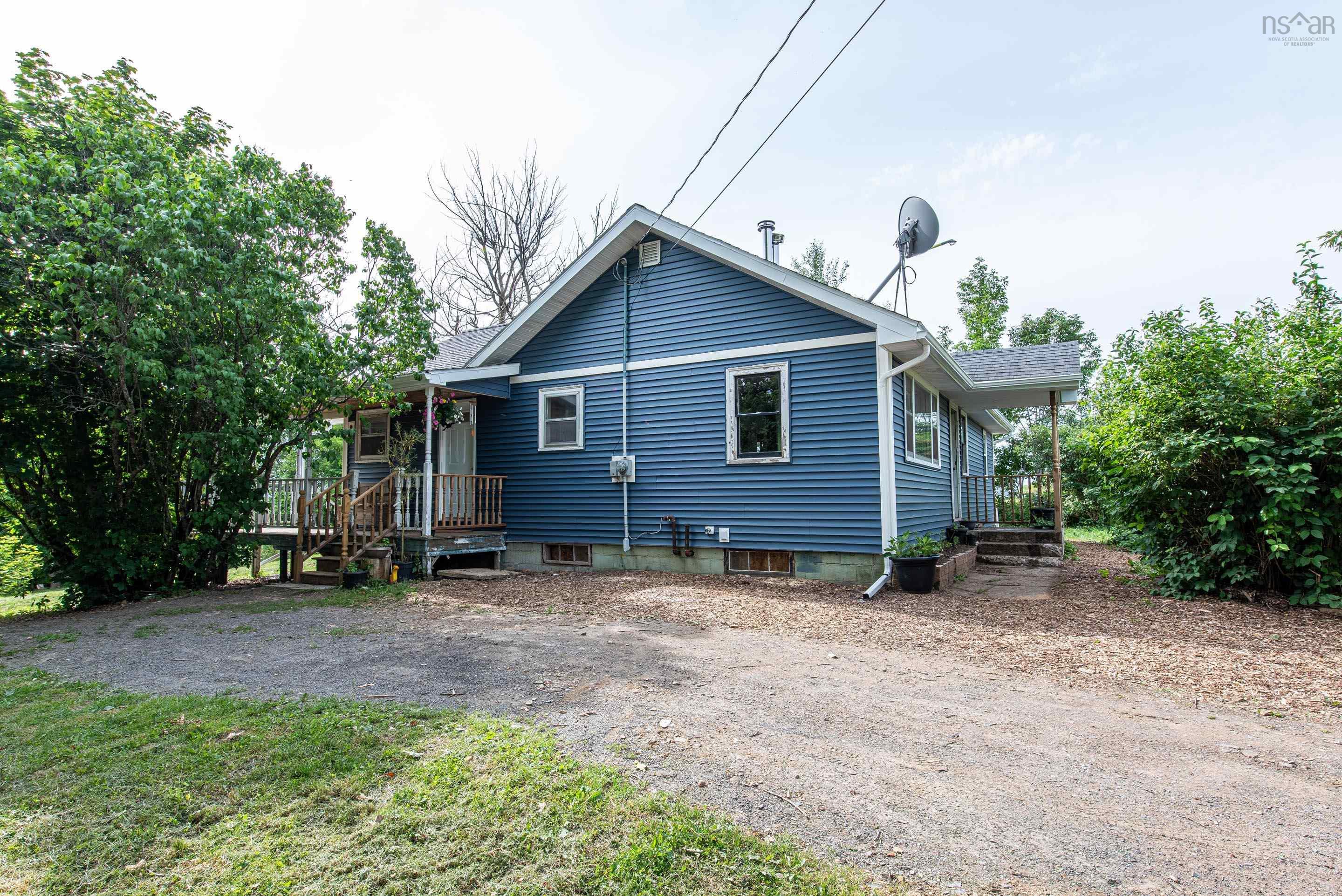 $319,900.00: 902 Newtonville Road, Forest Hill