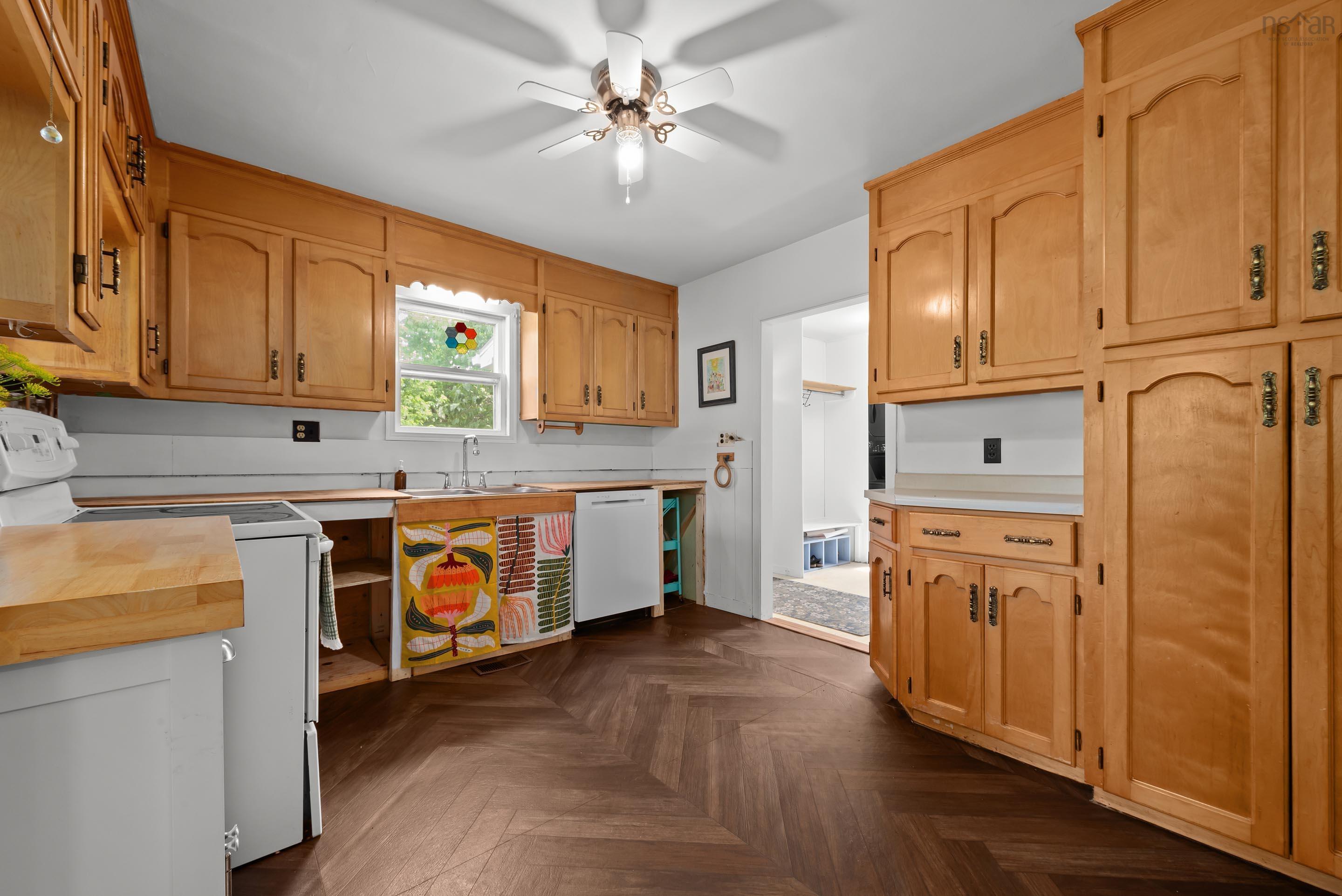 $319,900.00: 902 Newtonville Road, Forest Hill