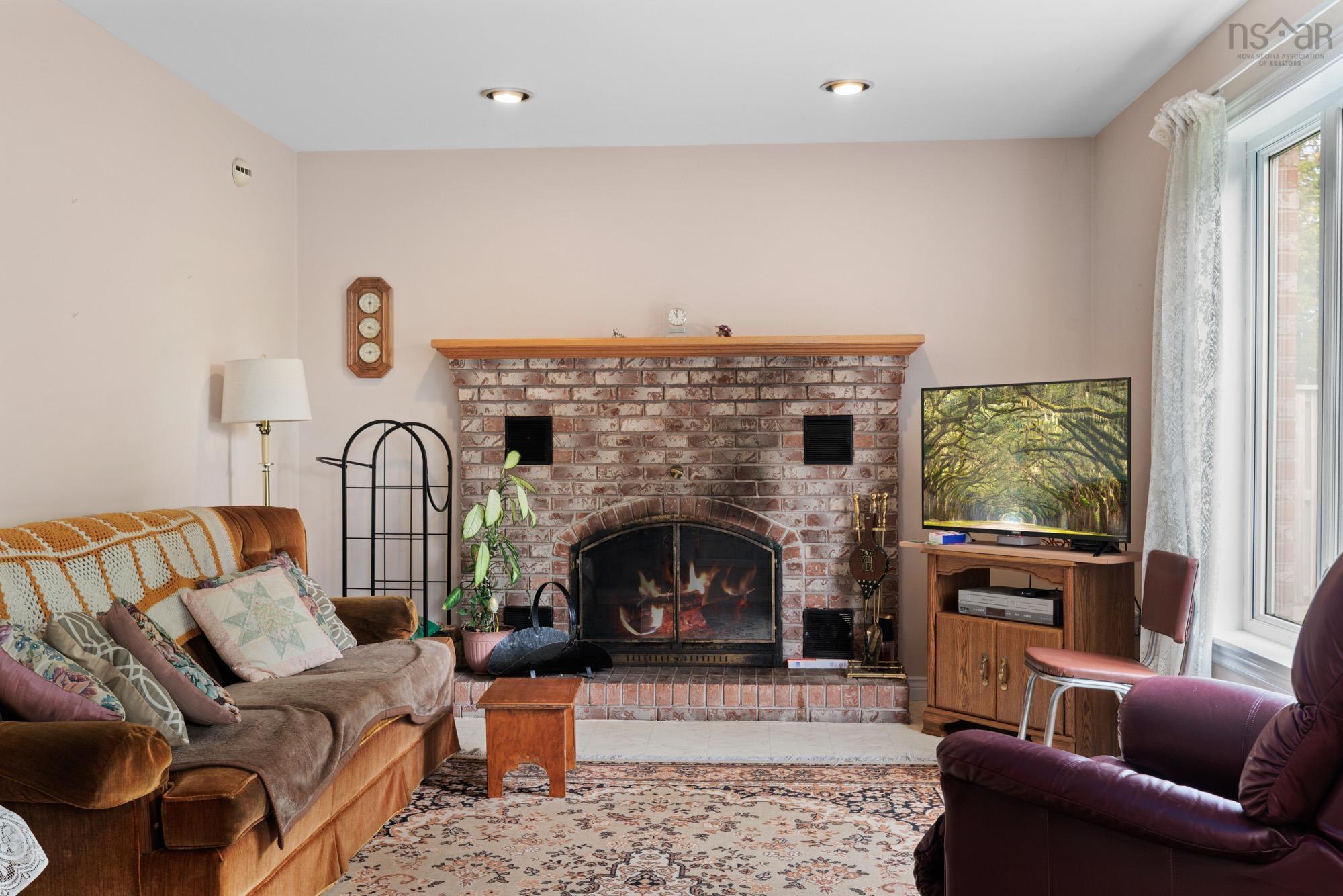 $749,900.00: 15 Turnmill Drive, Halifax