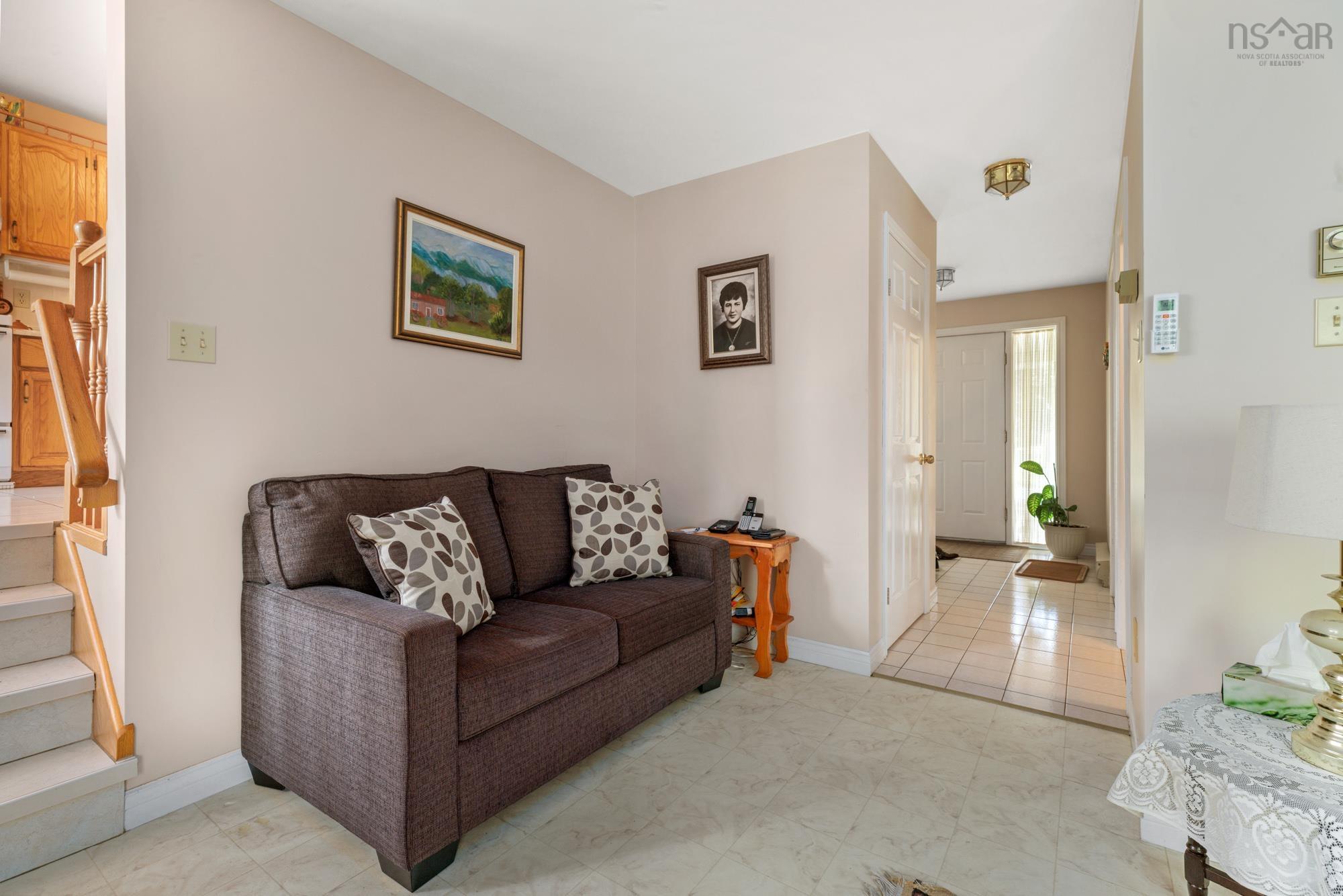 $749,900.00: 15 Turnmill Drive, Halifax