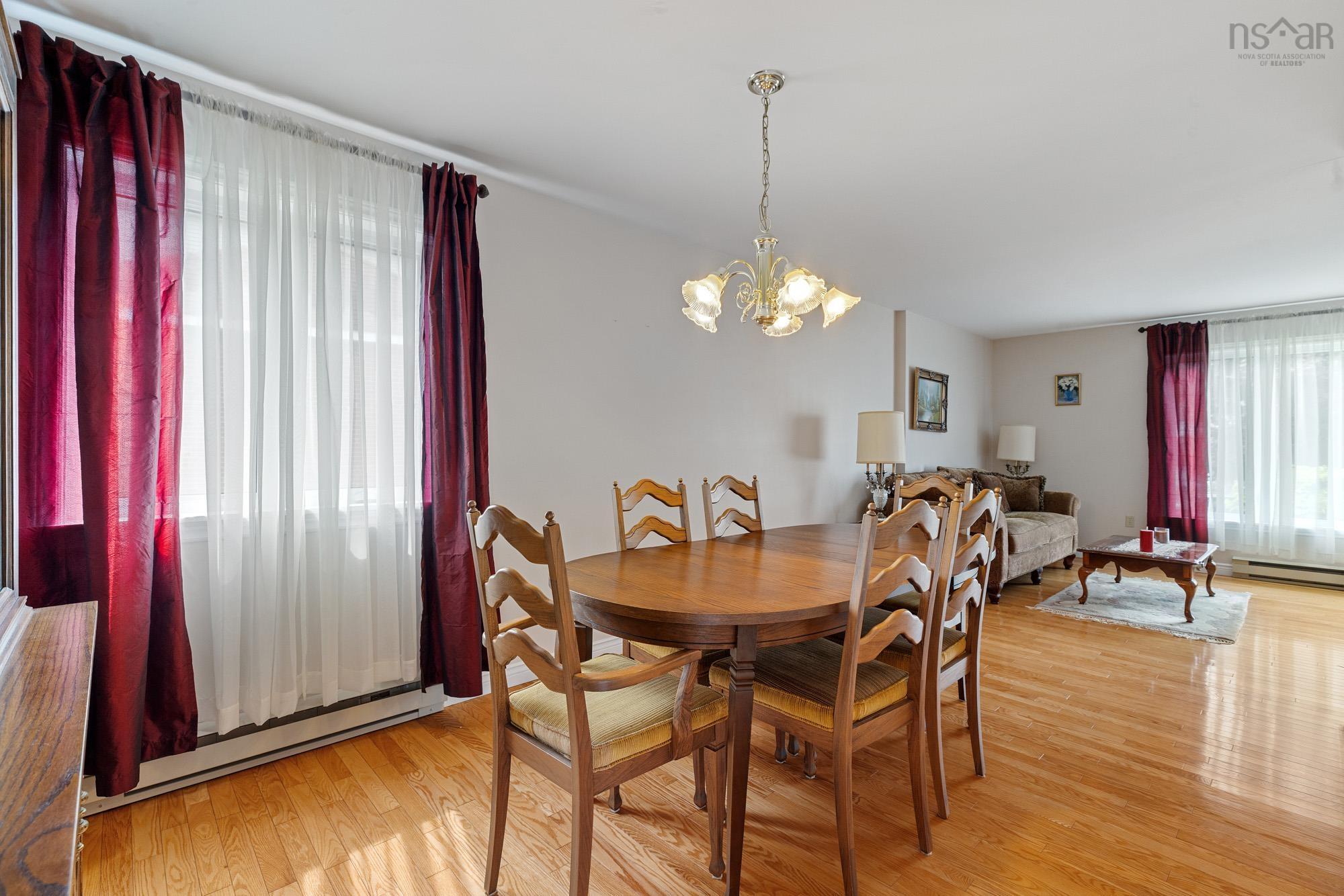 $749,900.00: 15 Turnmill Drive, Halifax