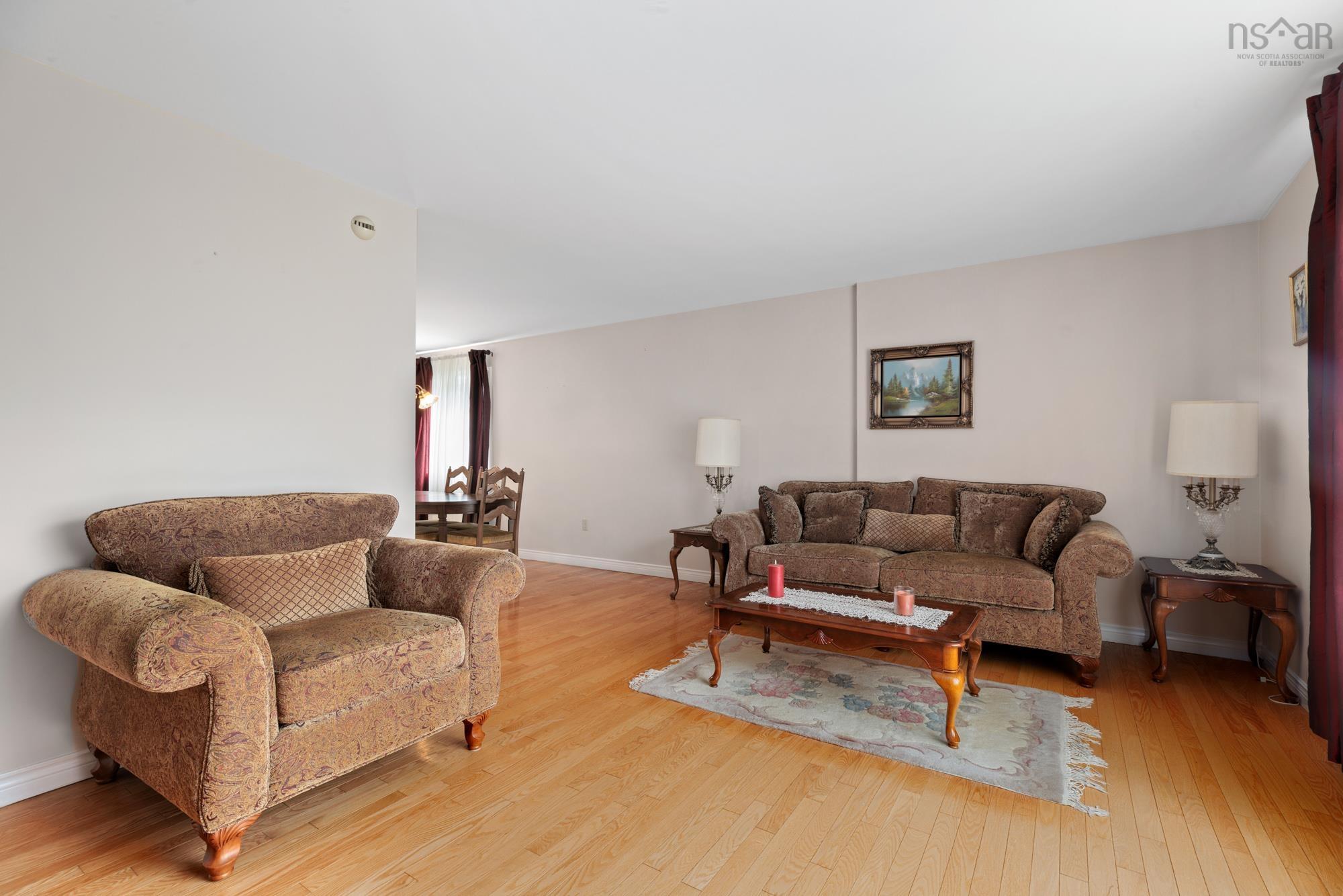 $749,900.00: 15 Turnmill Drive, Halifax