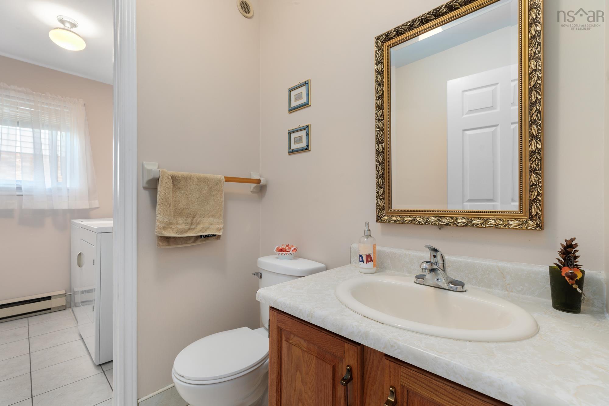 $749,900.00: 15 Turnmill Drive, Halifax