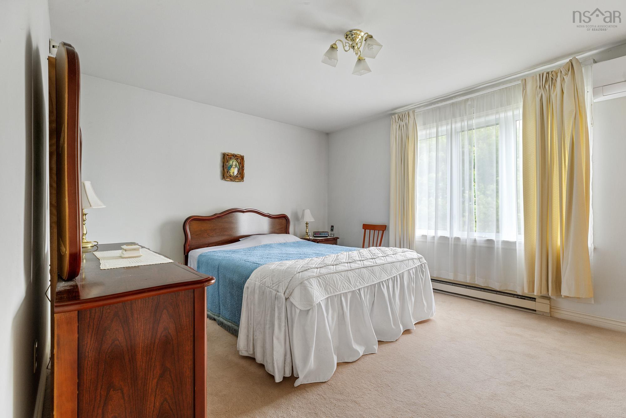 $749,900.00: 15 Turnmill Drive, Halifax