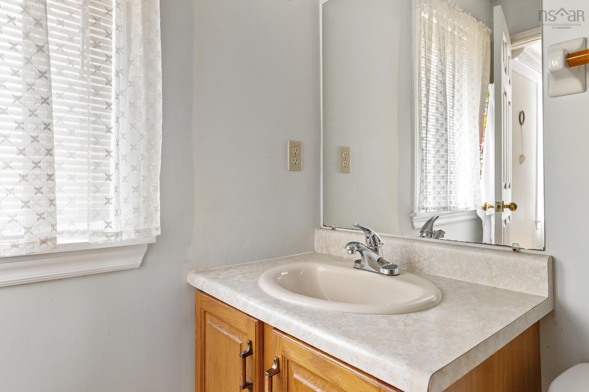 $749,900.00: 15 Turnmill Drive, Halifax