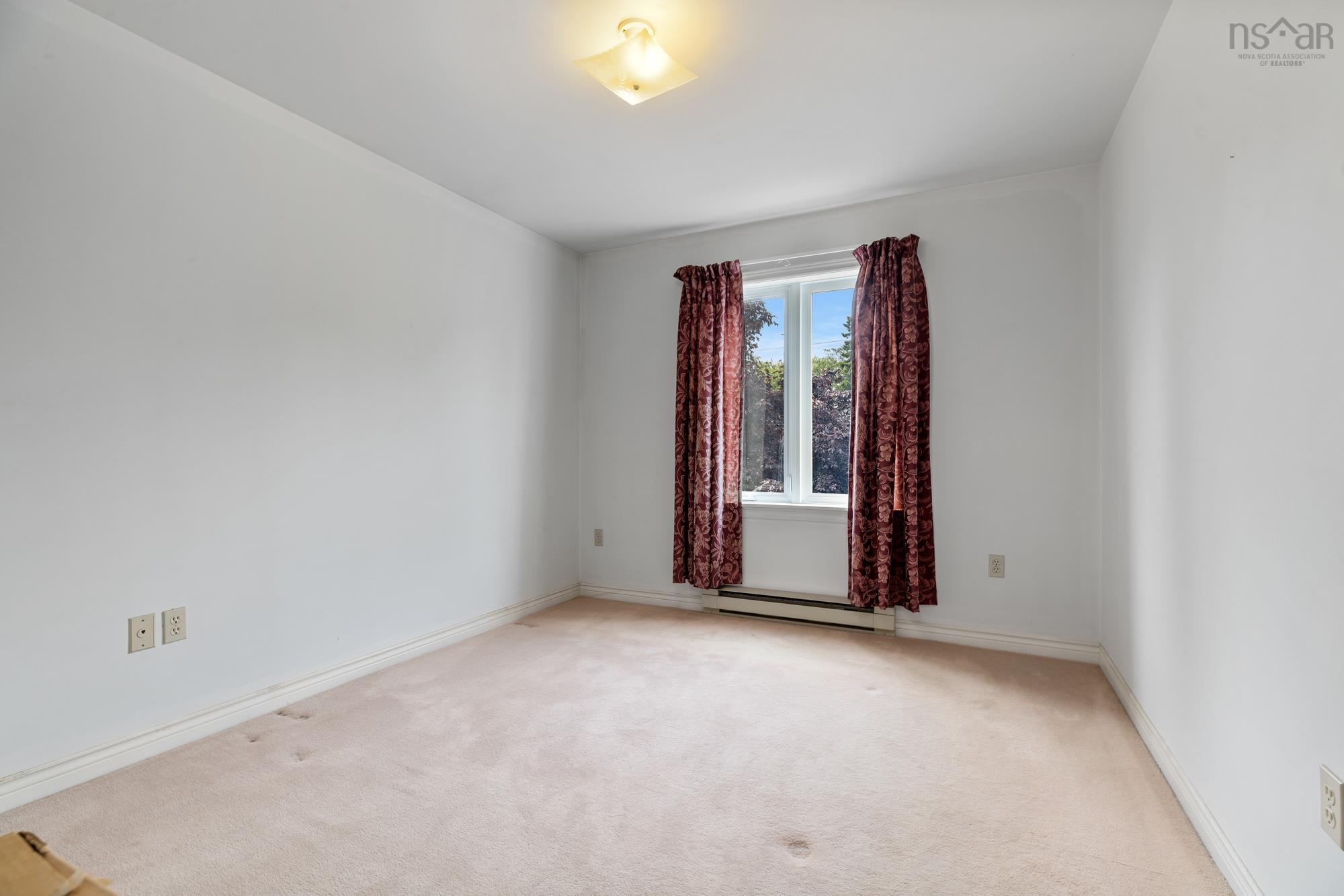 $749,900.00: 15 Turnmill Drive, Halifax