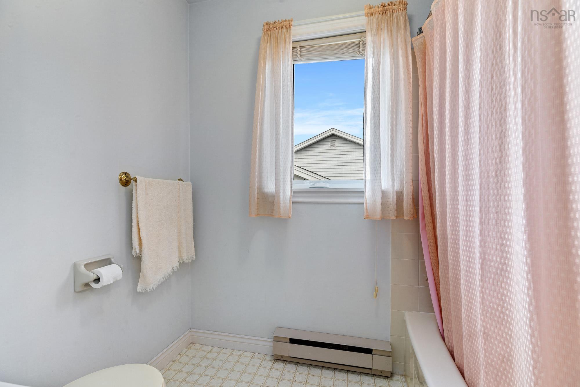 $749,900.00: 15 Turnmill Drive, Halifax