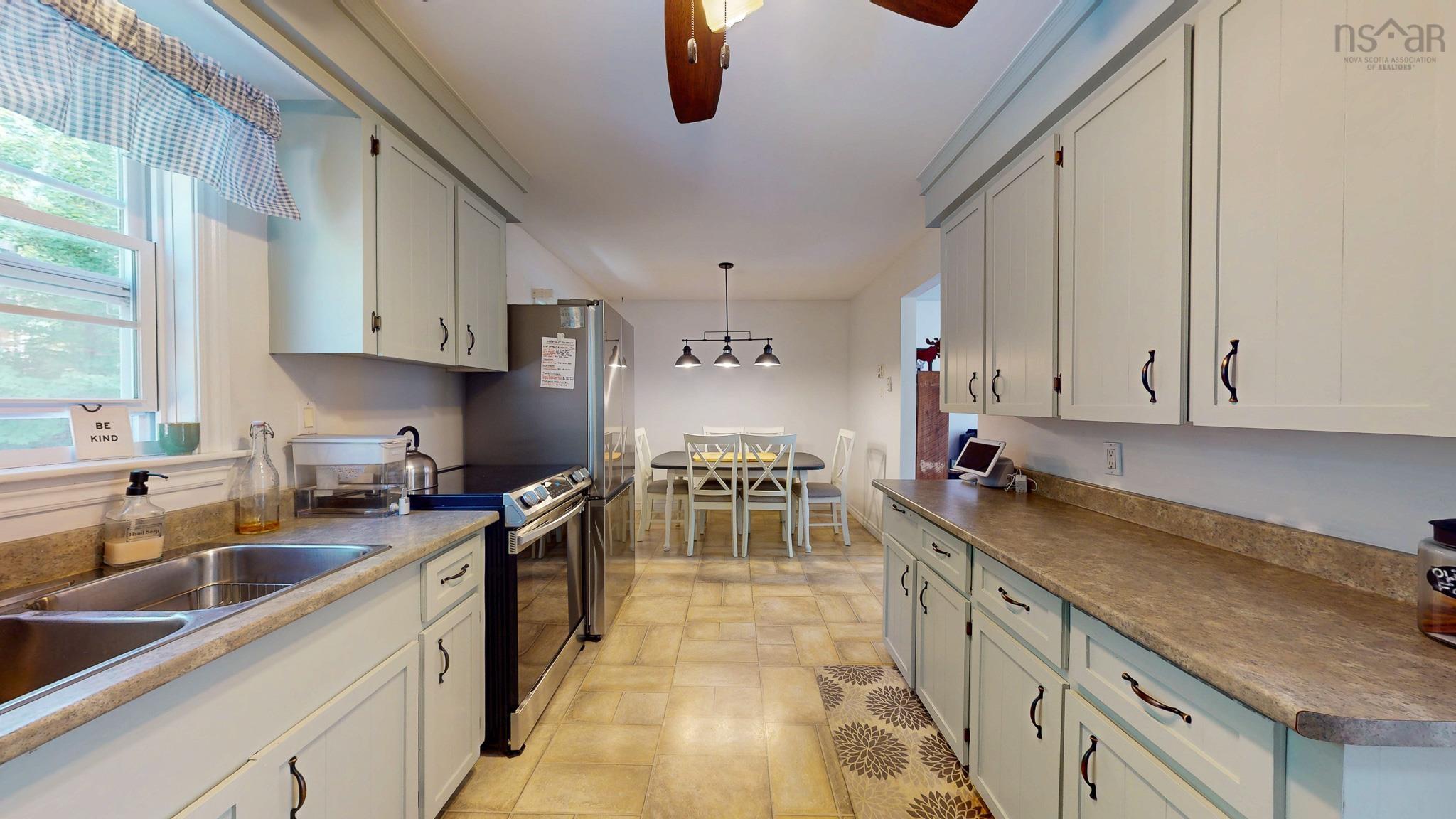 $459,000.00: 35 Lawrence Road, Windermere