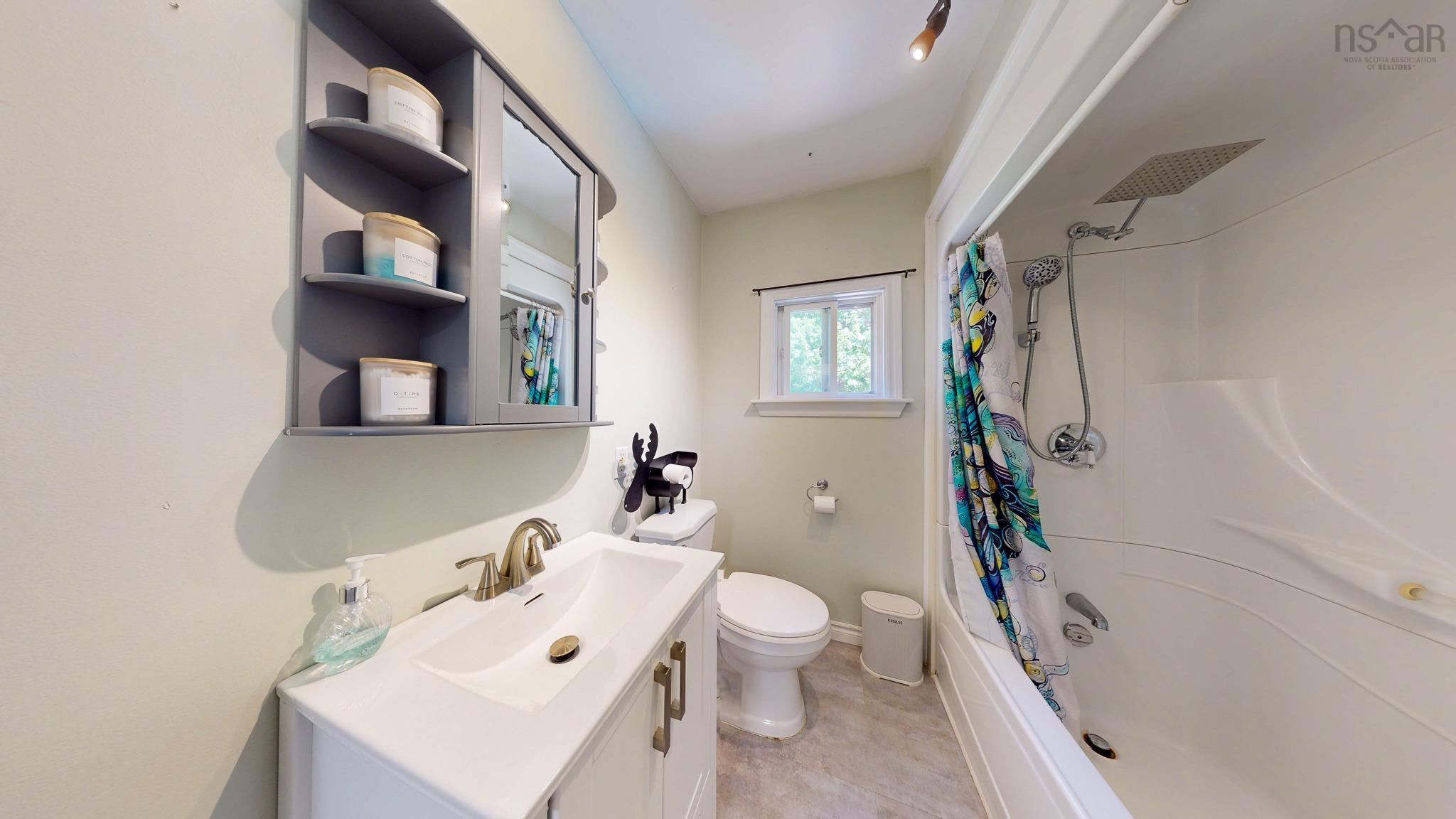 $459,000.00: 35 Lawrence Road, Windermere