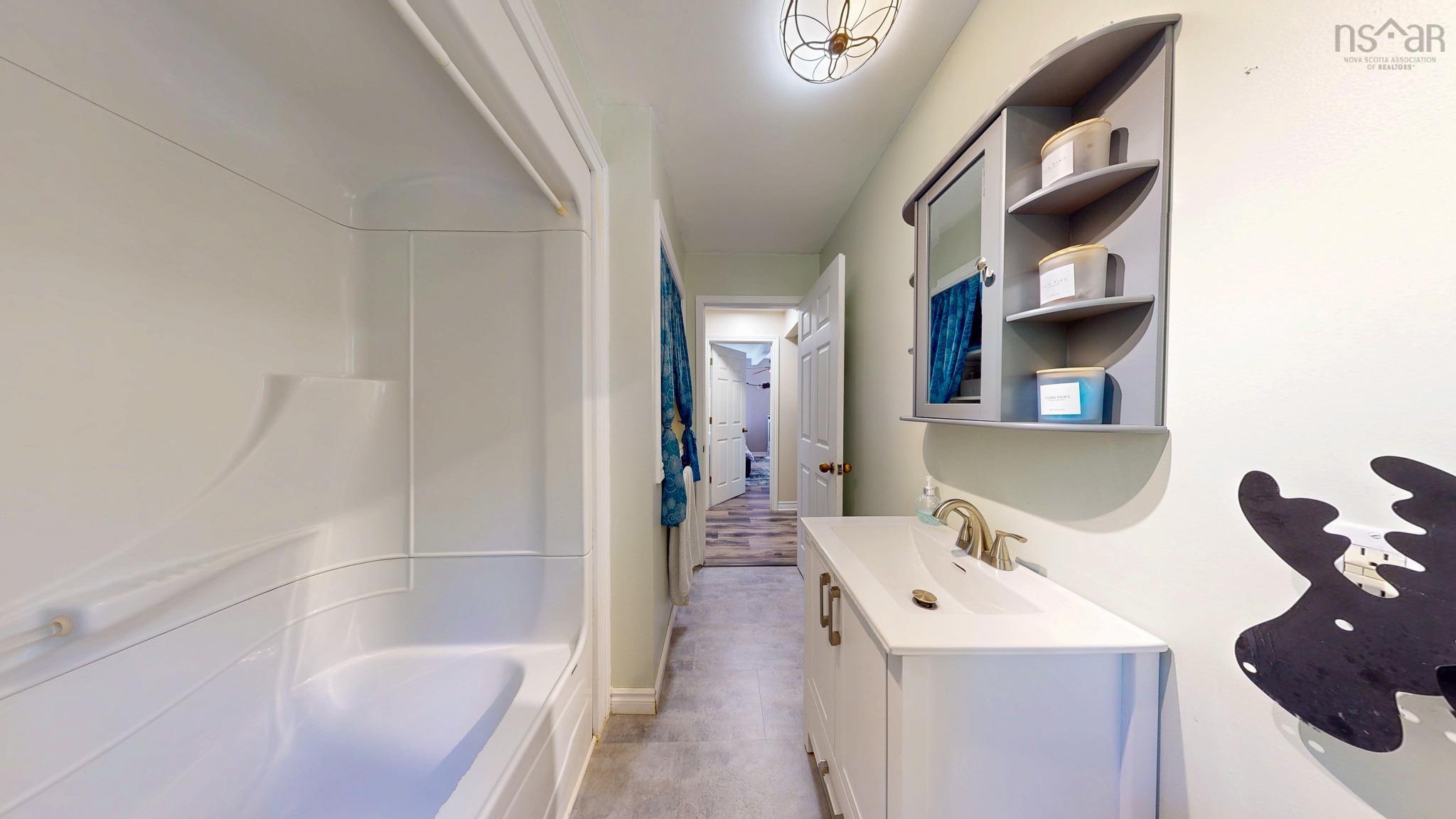 $459,000.00: 35 Lawrence Road, Windermere