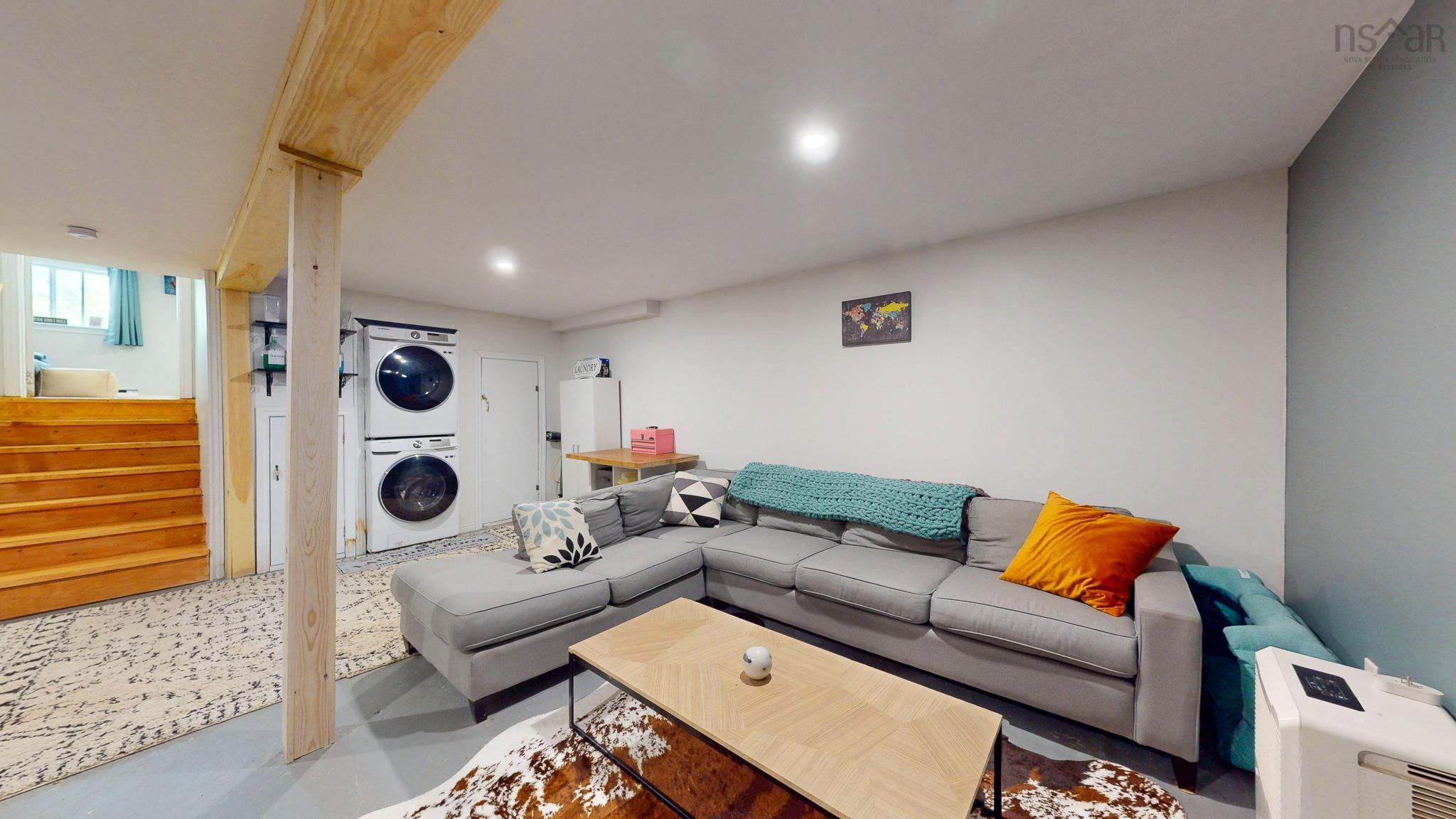 $459,000.00: 35 Lawrence Road, Windermere