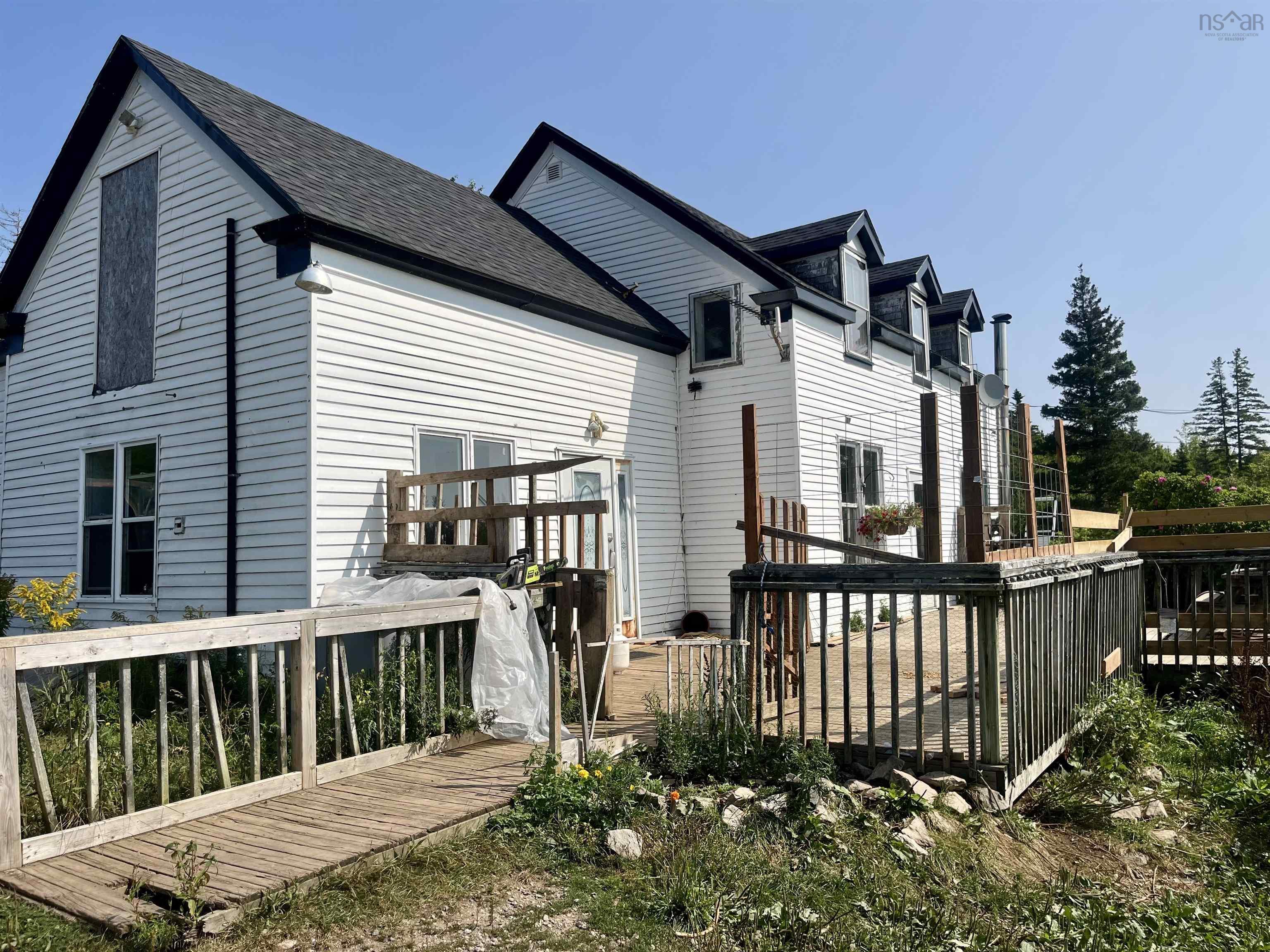 $285,000.00: 1520 Back Road, River Bourgeois