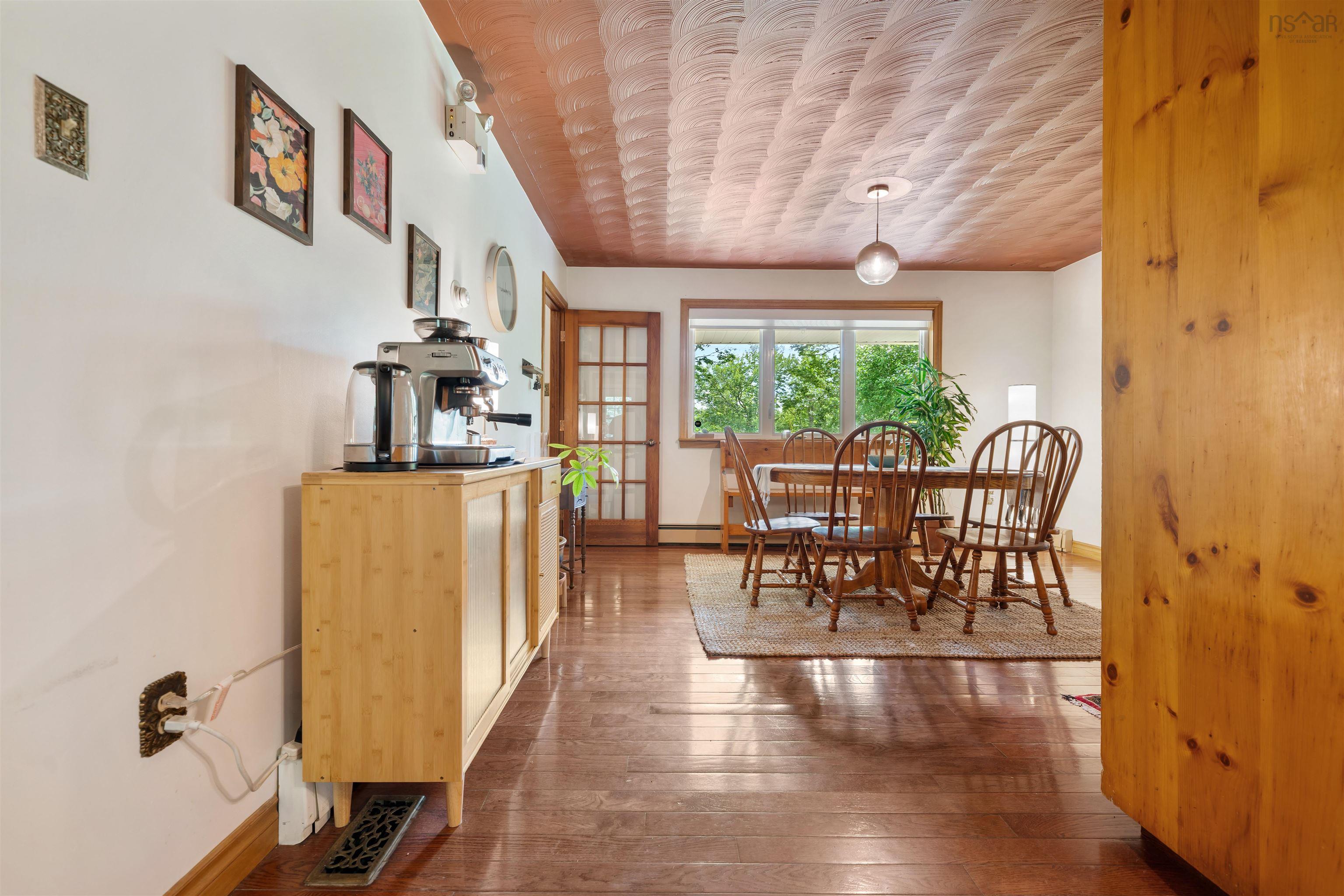 $439,900.00: 131 Fairmont Road, Cloverville