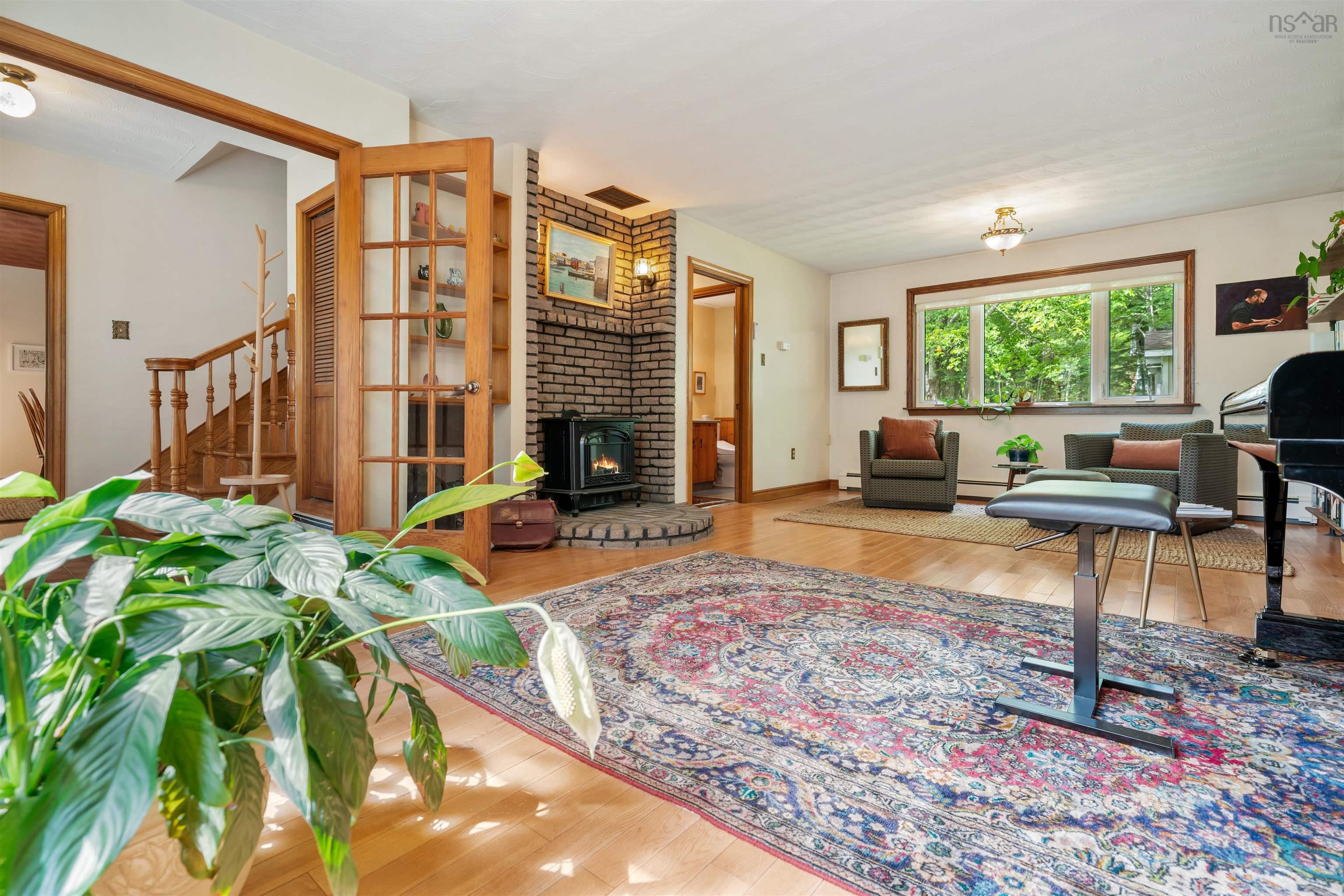 $439,900.00: 131 Fairmont Road, Cloverville